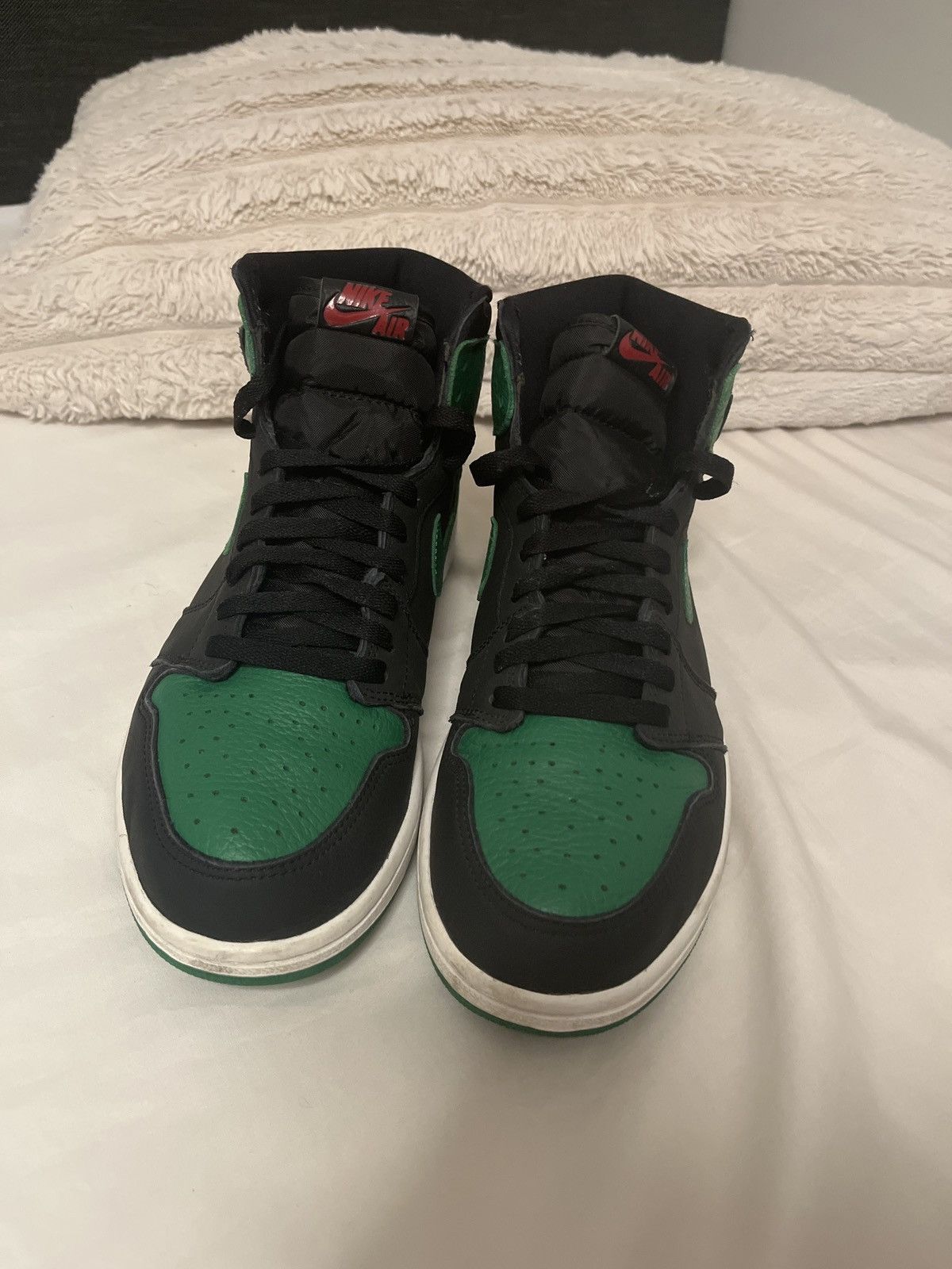 Jordan Brand JORDAN 1 PINE GREEN MENS Size US 10 / EU 43 - 14 Thumbnail