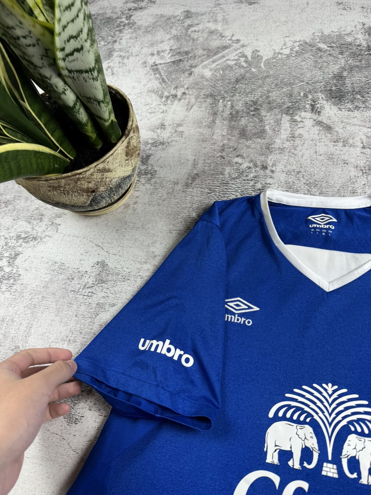 Umbro Everton 2015 2016 Umbro Large Men’s Blue Soccer Football Home T Shirt Jersey Tee Size US L / EU 52-54 / 3 - 10 Thumbnail