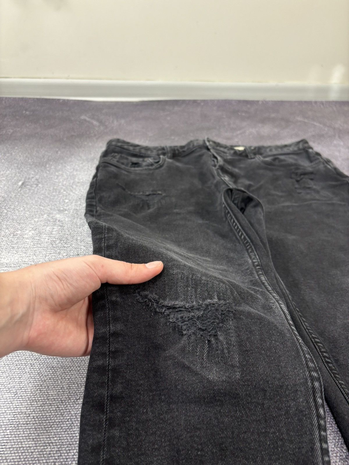 Allsaints AllSaints Cigarette Damaged Men’s Slim Tapered Denim Jeans Size US 33 - 6 Thumbnail