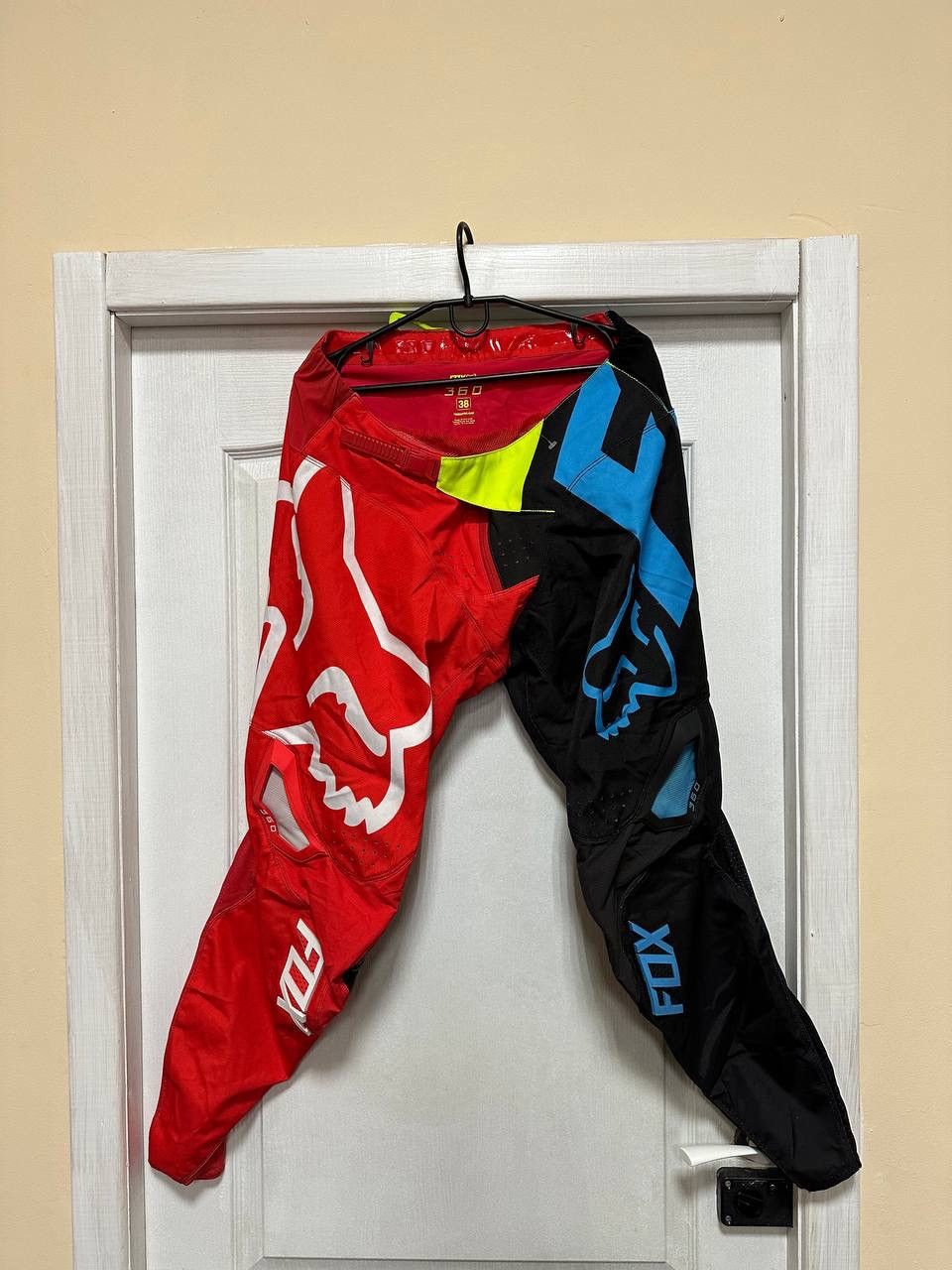 Fox Racing Fox moto pants joggers 360 Monster Energy Racing surf thunde Size US 38 / EU 54 - 1 Thumbnail