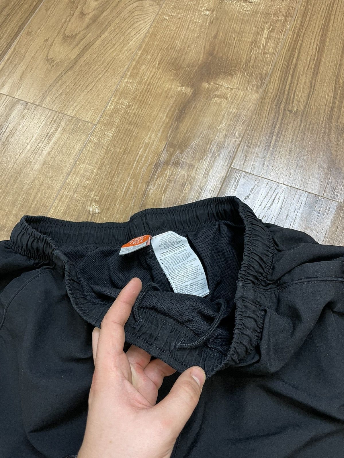 Nike Vintage Nike AD Y2K 90’s Style Nylon Swoosh Drill Pants Size US 36 / EU 52 - 13 Thumbnail