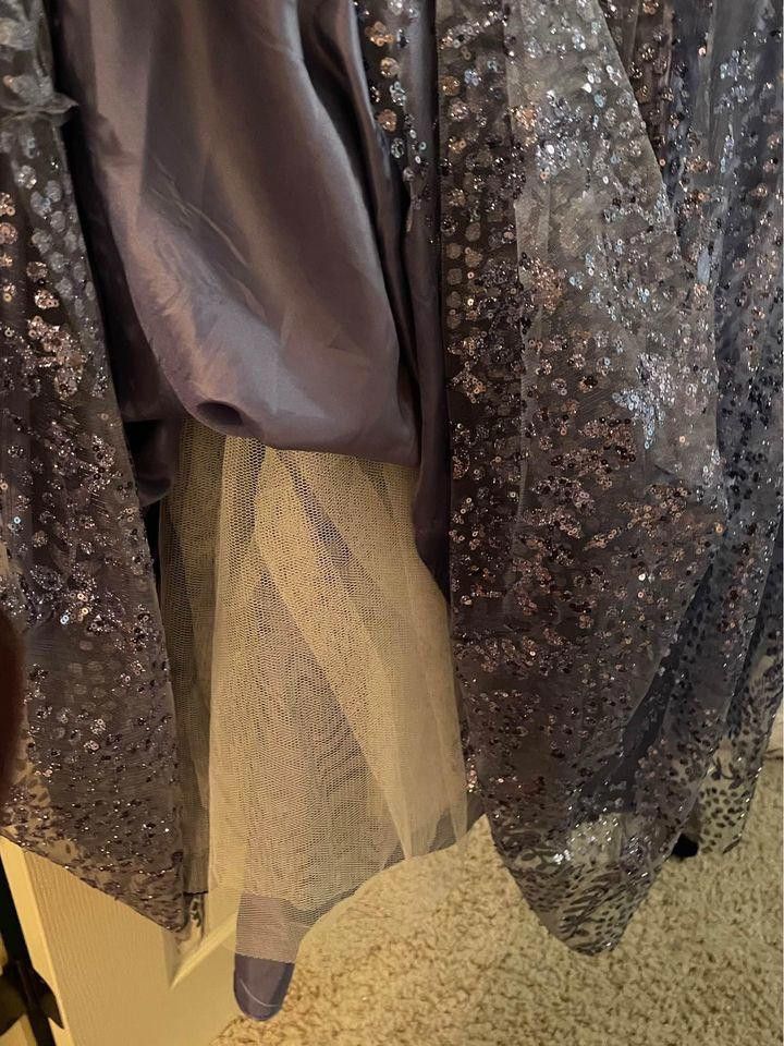 Designer Blondie Nites Formal Gown Size M / US 6-8 / IT 42-44 - 9 Thumbnail