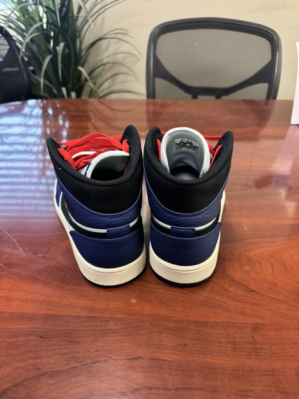 Jordan Brand Jordan 1 Mid Deep Royal Blue Size US 11 / EU 44 - 2 Thumbnail