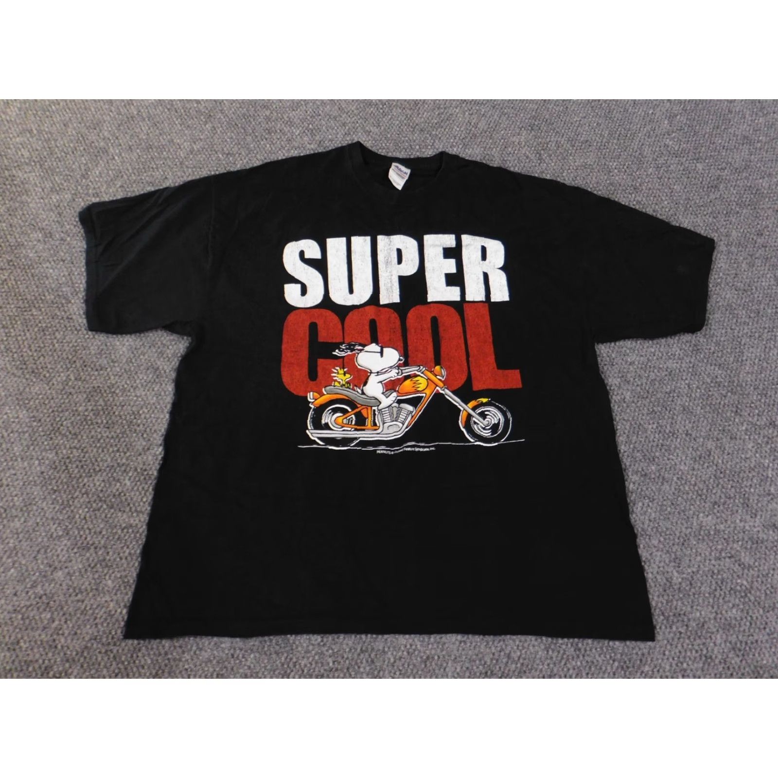 Gildan Gildan Peanuts Graphic Print T-Shirt Black 2XL Mens Biker 90s Retro Vintage Shirt Short Sleeve Crew Neck Size US XXL / EU 58 / 5 - 2 Thumbnail