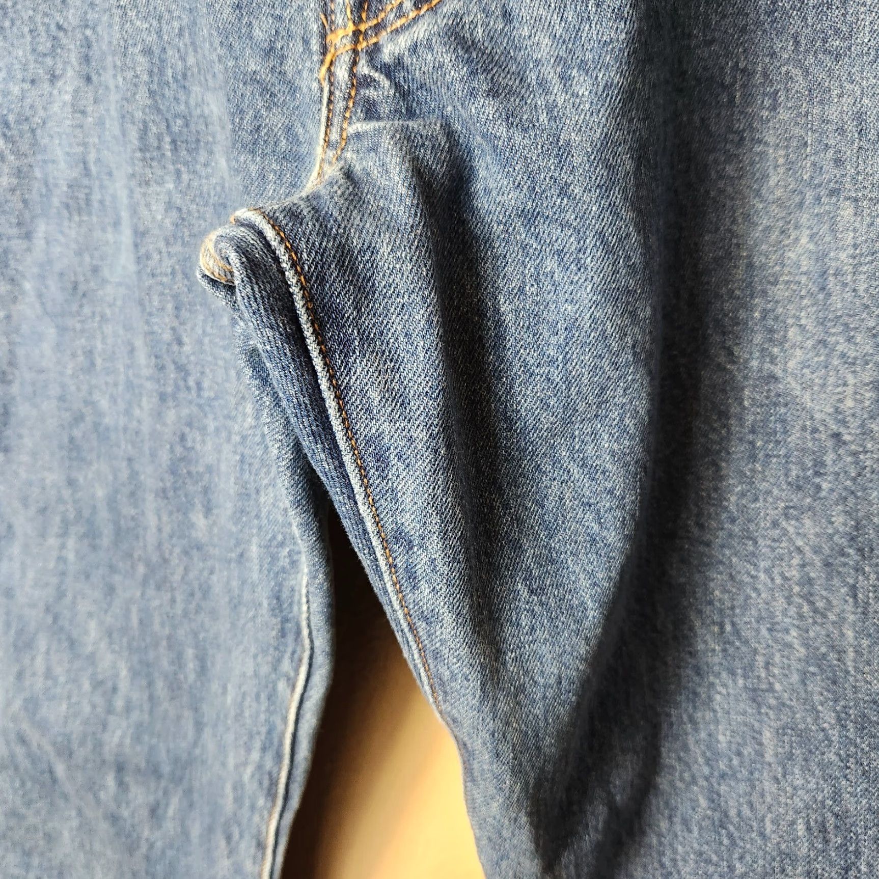 Levi's VINTAGE Levi's Jeans 501 Button Fly Medium Wash Straight Mens 36x30 Blue Denim Regular Inseam 30s 90s Moda? Size US 36 / EU 52 - 3 Thumbnail