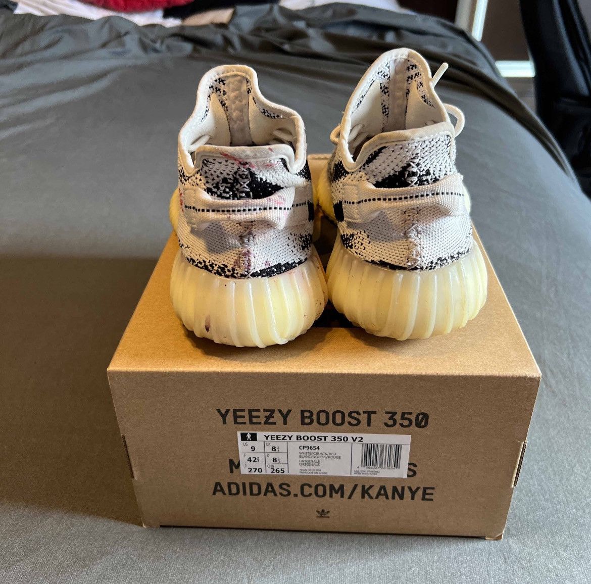 Adidas × Kanye West Adidas Yeezy Boost 350 V2 Zebra Size 9 CP9654 Size US 9 / EU 42 - 4 Thumbnail