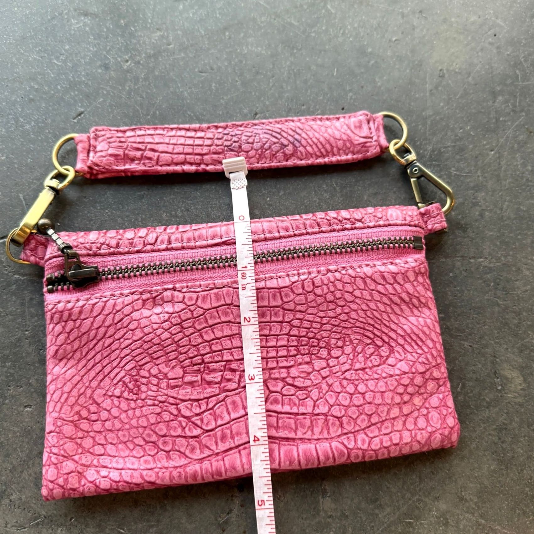 Skin VINTAGE Pink Snake Skin Reptile Y2K Mini Purse Clutch Zipper Wallet Women Size ONE SIZE - 3 Thumbnail