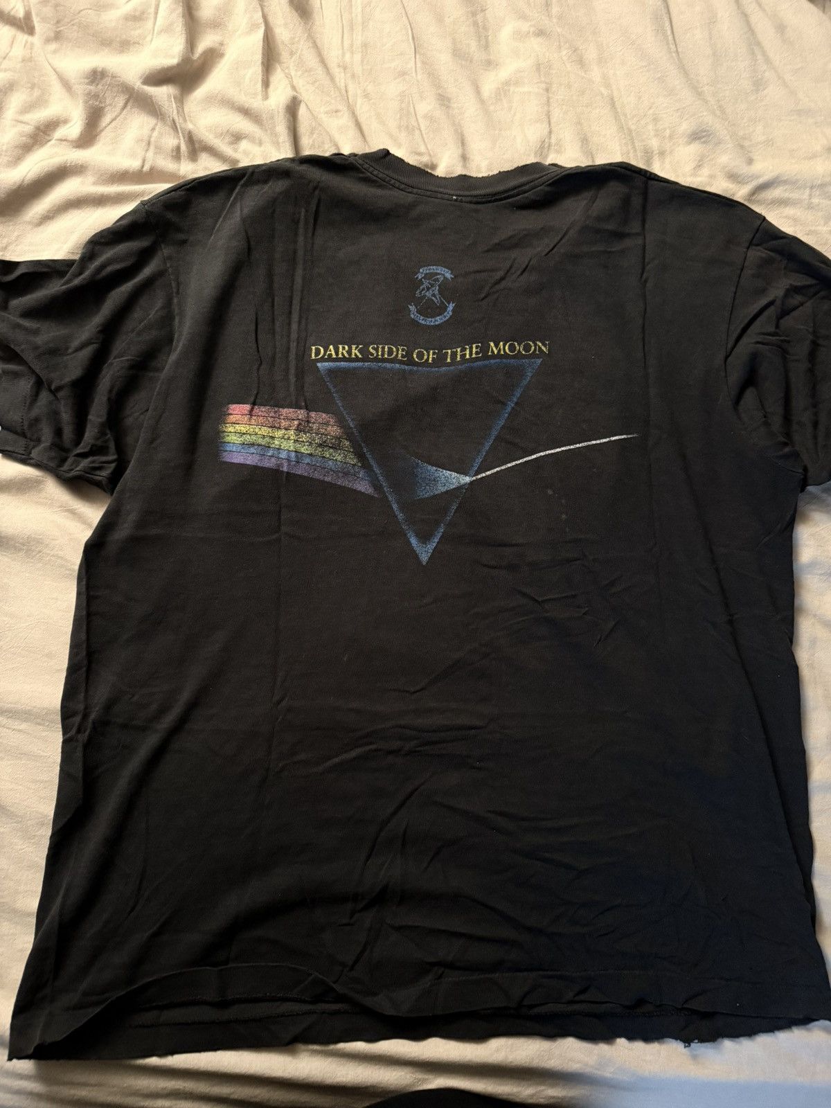 Vintage Vintage Pink Floyd Dark Side of the Moon T-Shirt Size XL Size US XL / EU 56 / 4 - 6 Thumbnail