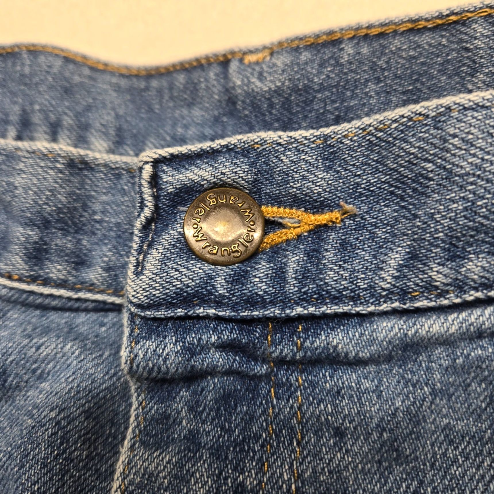 Wrangler Wrangler Rugged Wear Blue Jeans 35005SW Adult Men's Regular 38 X 30 Cowboy Size US 38 / EU 54 - 4 Thumbnail