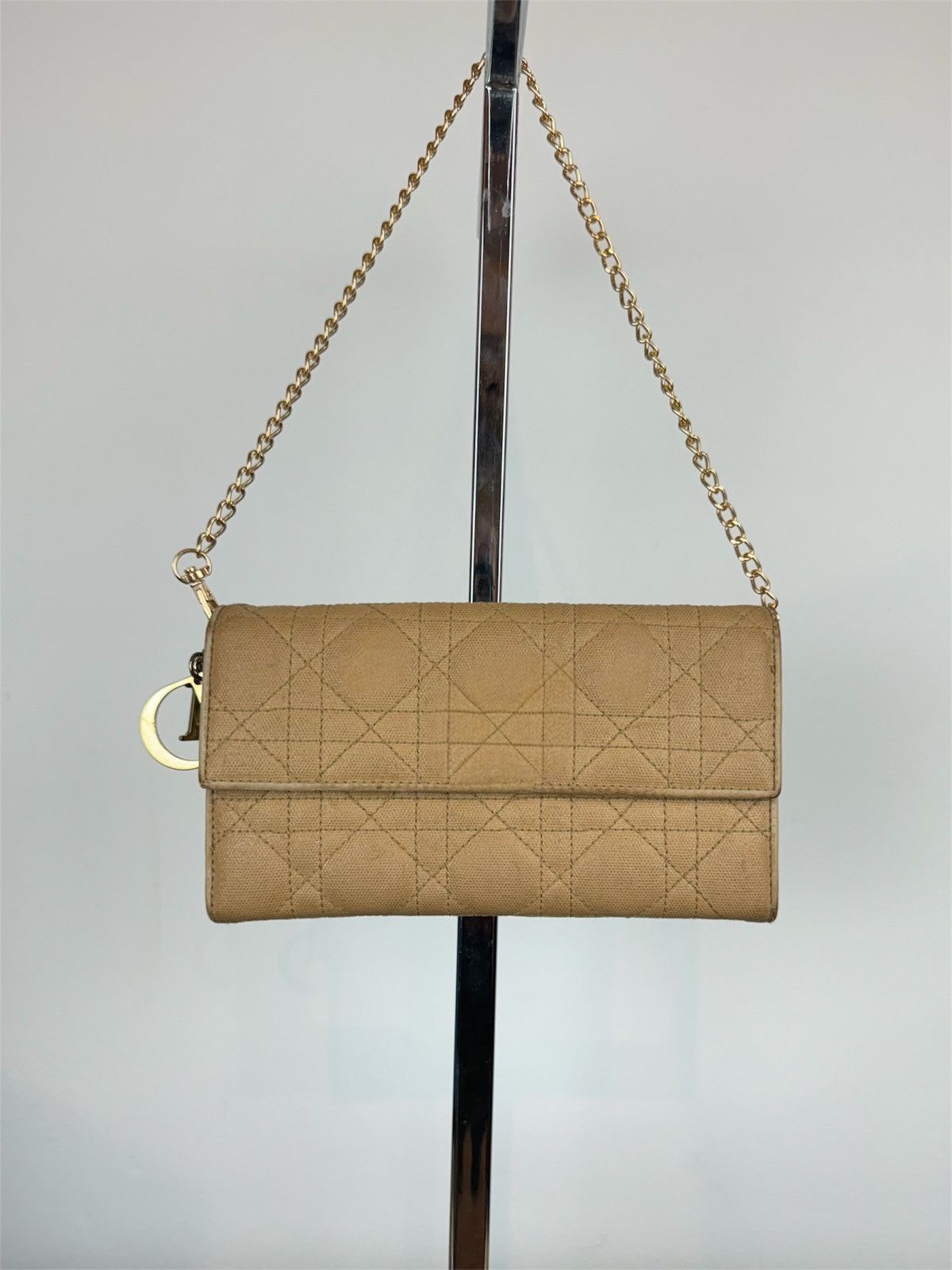 Dior Leather shoulder bag Dior Lady Dior original luxury item Size ONE SIZE - 1 Thumbnail