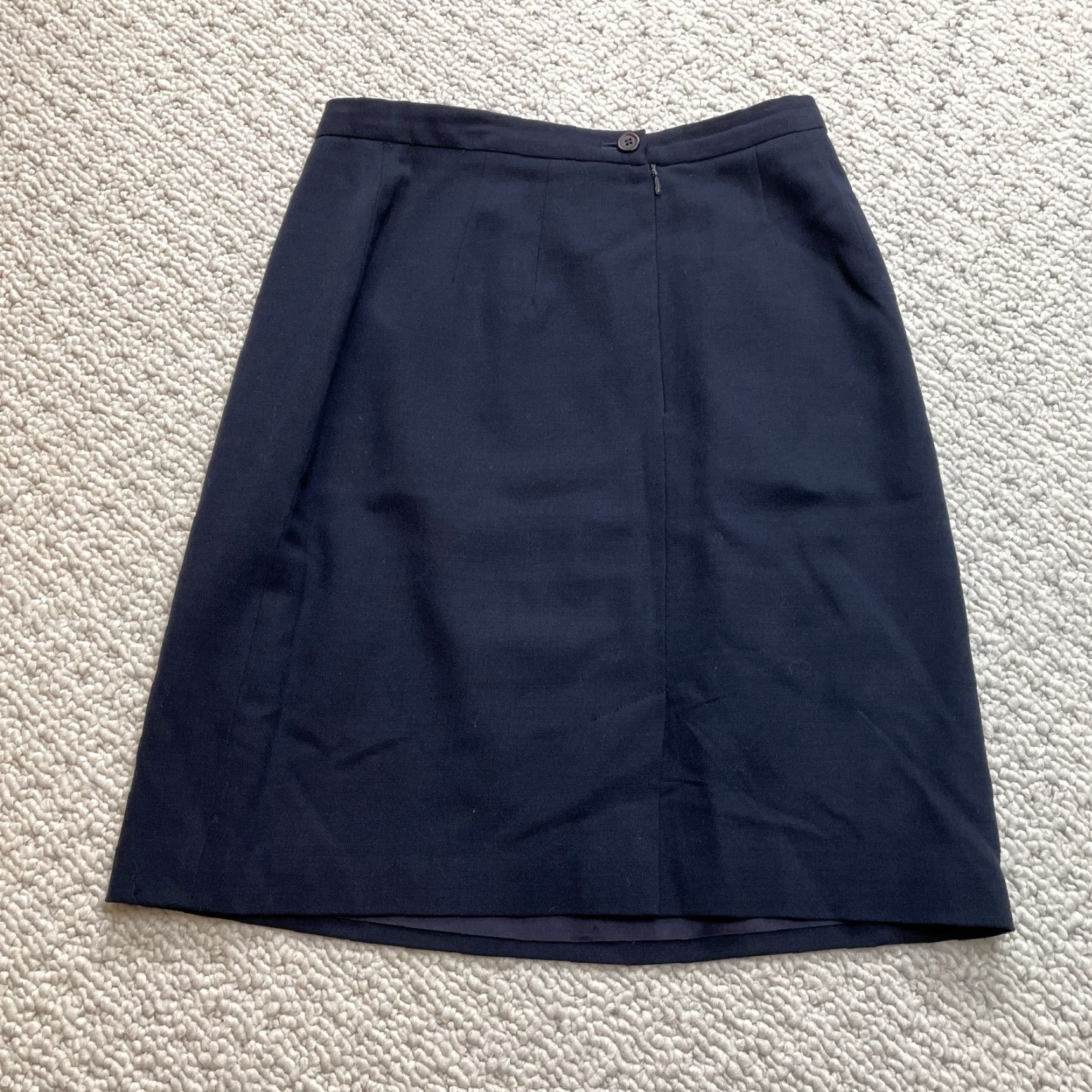 Vintage VINTAGE The Limited Skirt Womens 6 Knee Length Navy Blue 100% Wool Lined Zip Knitted Fabric Size 28" / US 6 / IT 42 - 8 Thumbnail