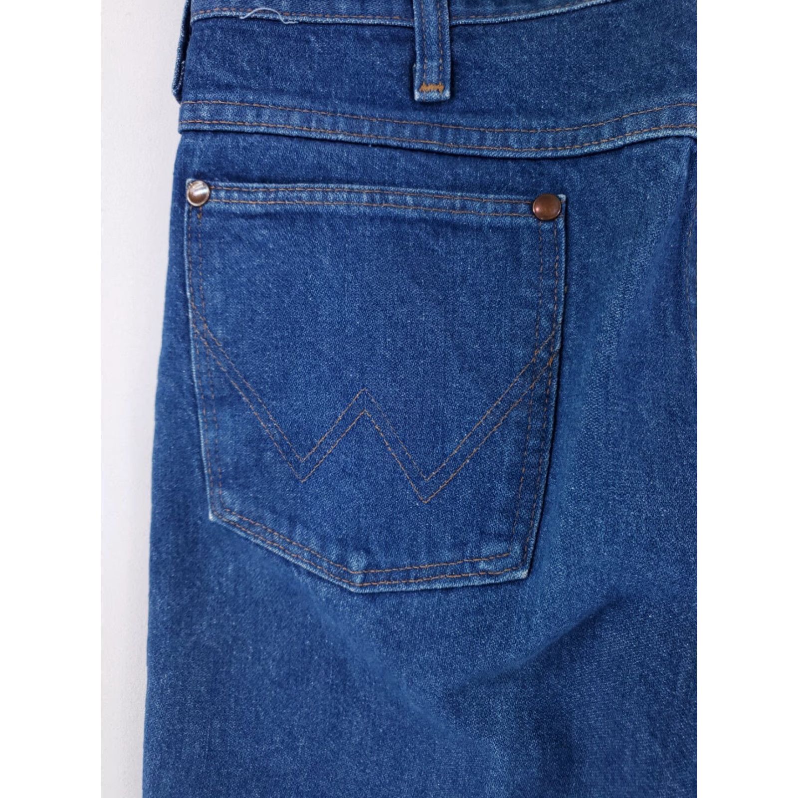 Wrangler VINTAGE Wrangler Jeans Bootcut 90s Mens 32 Inseam 34 Blue Made USA 33 x 34 Actual 32 x 33.5 Size US 32 / EU 48 - 5 Thumbnail