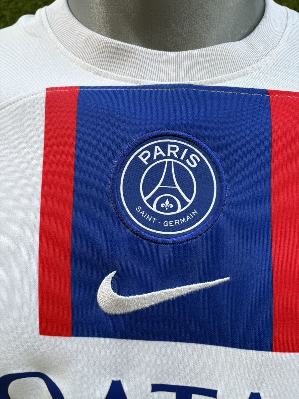 Nike Jersey mbappe psg Size US XS / EU 42 / 0 - 6 Thumbnail