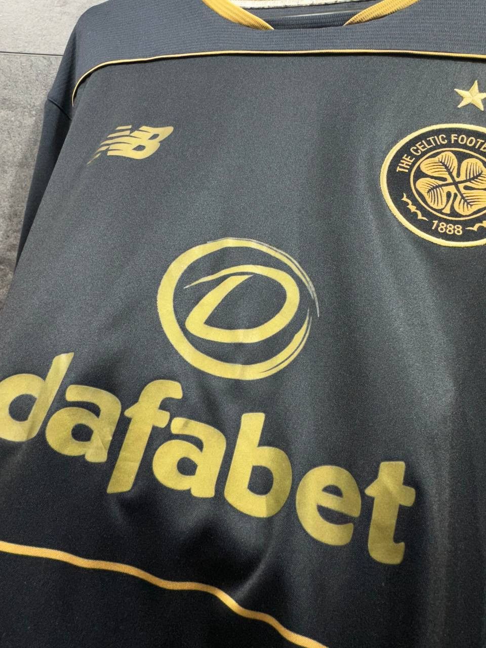 New Balance Celtic Away football shirt 2016 /2017 Jersey New Balance Size US XL / EU 56 / 4 - 6 Thumbnail