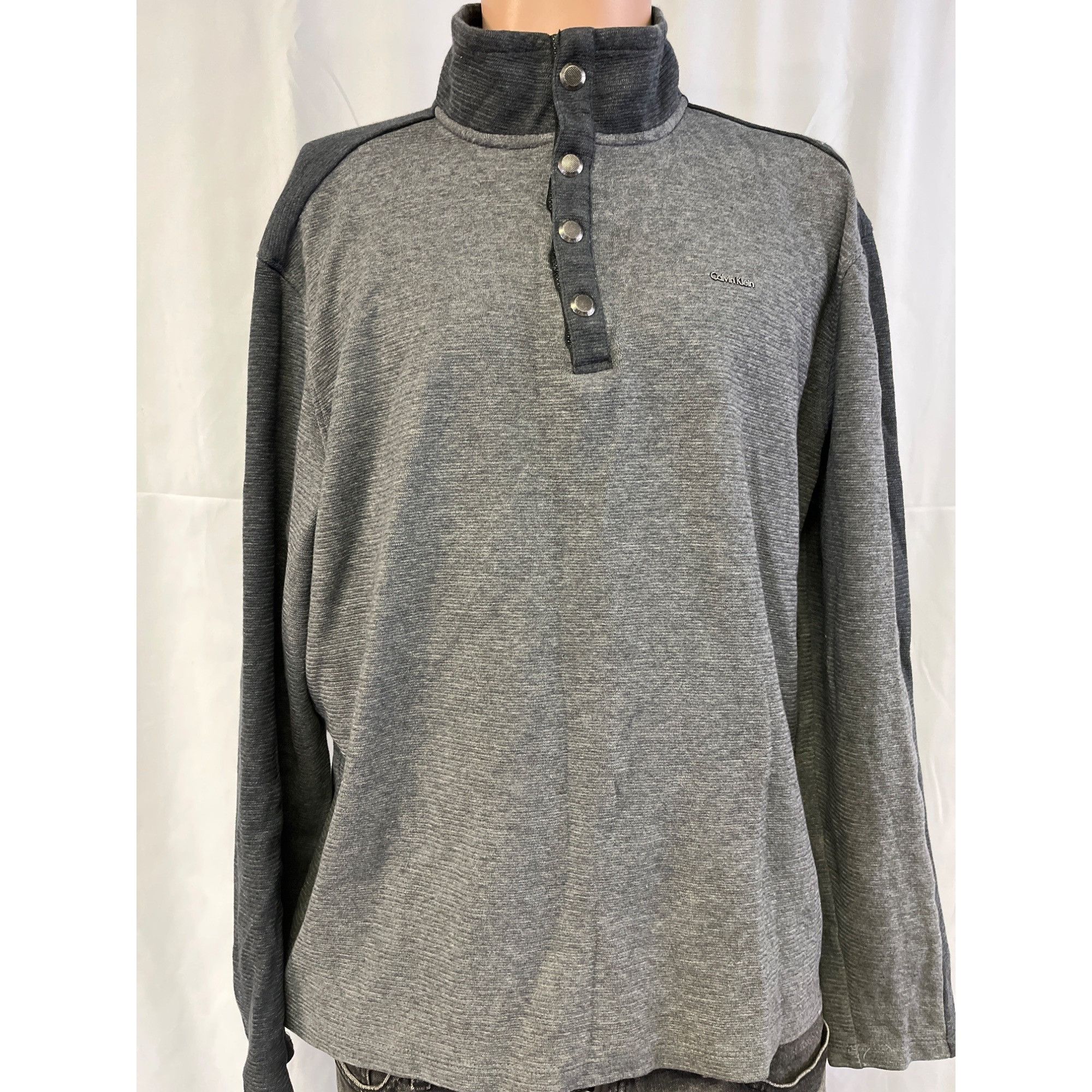 Calvin Klein Calvin Klein Men's Grey Sweatshirt/Pullover Sz L SKU 4706 Size US L / EU 52-54 / 3 - 1 Thumbnail