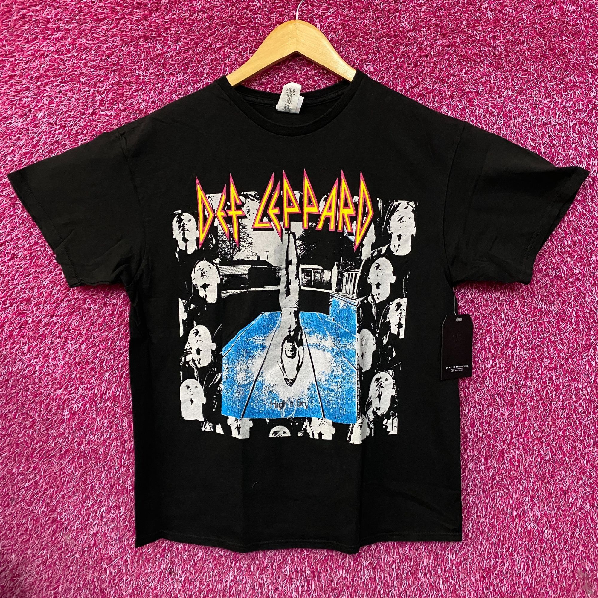 Def Leppard Def Leppard "High 'n' Dry" Album Cover Rock Band T-Shirt Med Size US M / EU 48-50 / 2 - 1 Thumbnail