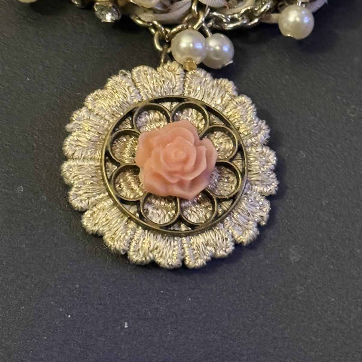 Other Pearls and rhinestones floral braided ribbon pendant necklac Size ONE SIZE - 2 Thumbnail