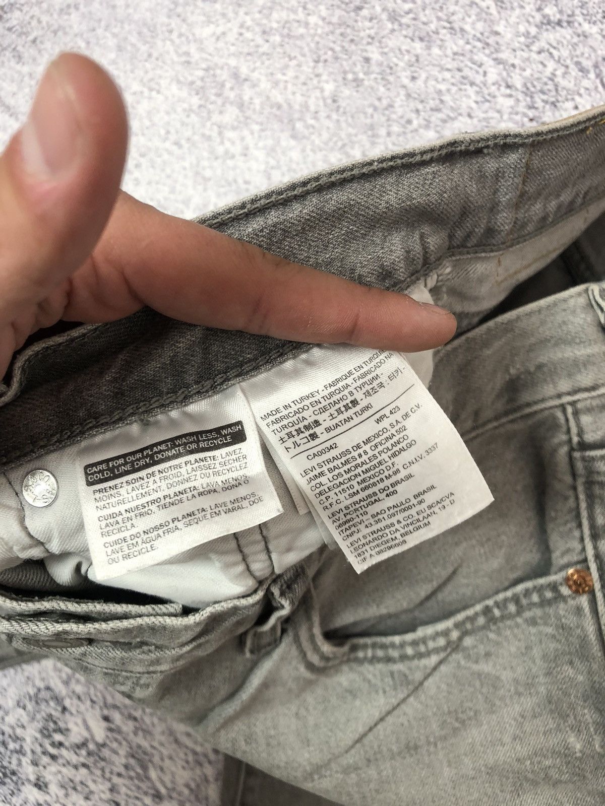 Levi's Vintage men’s shirt jeans Levi’s 501 y2k rare usa Size US 27 - 3 Thumbnail