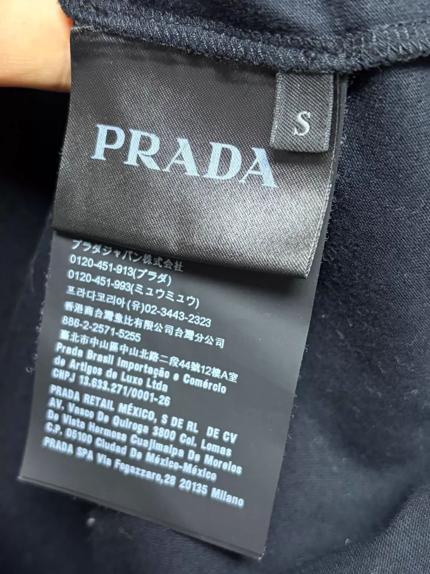 Prada Prada Black S Short Sleeve T-Shirt Triangle Nylon Size US S / EU 44-46 / 1 - 4 Thumbnail
