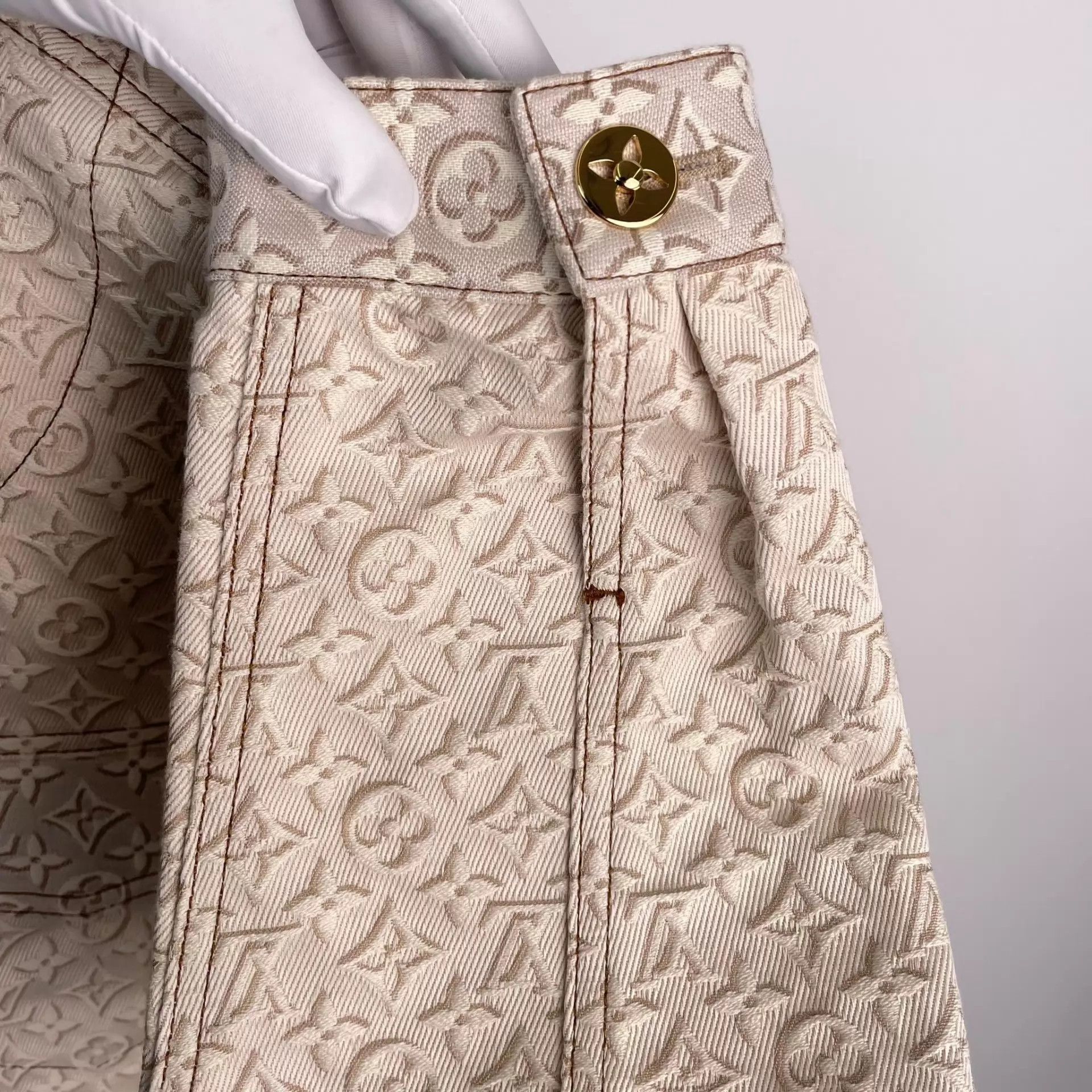 Louis Vuitton LV All Over Print Denim Jacket Light Khaki 36 NWT Size XS / US 0-2 / IT 36-38 - 7 Thumbnail