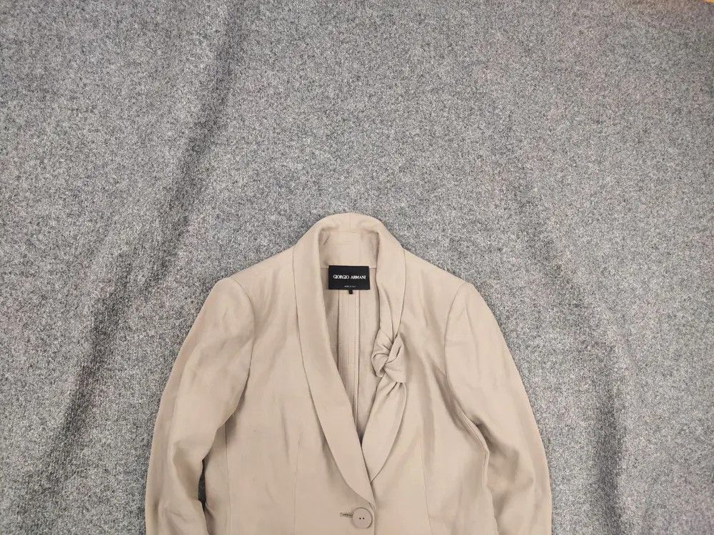Giorgio Armani Giorgio Armani Knot lapel linen blend Beige Blazer Jacket Size M / US 6-8 / IT 42-44 - 1 Thumbnail