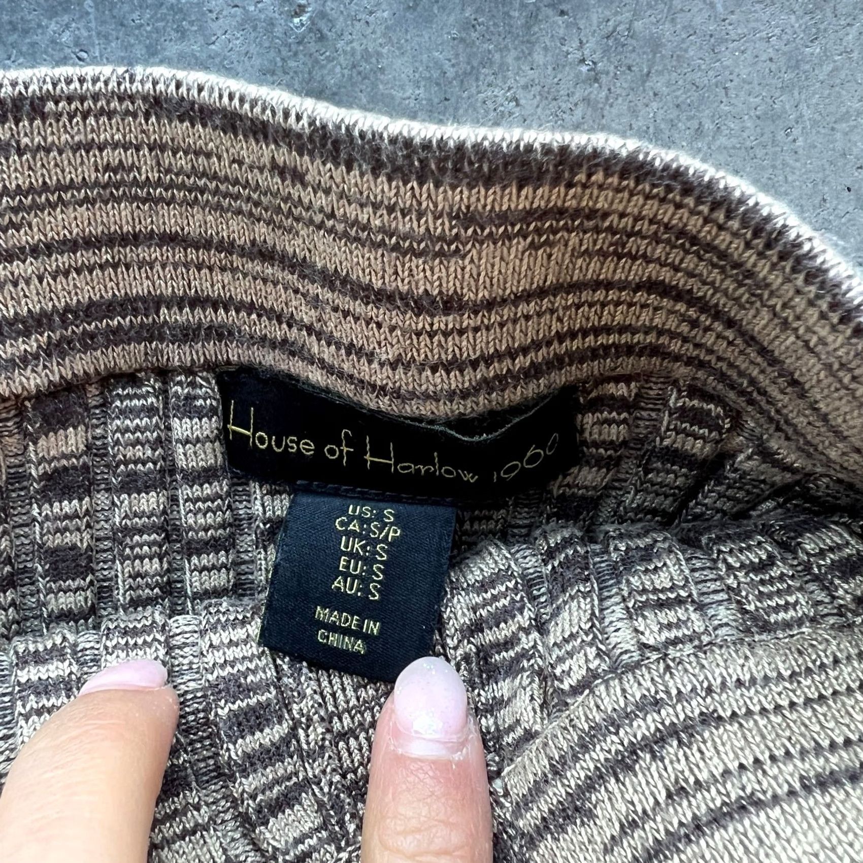 Vintage VINTAGE House of Harlow 1960 Maxi Ribbed Knit Button Skirt S Women Beige/Brown Size 28" / US 6 / IT 42 - 3 Thumbnail