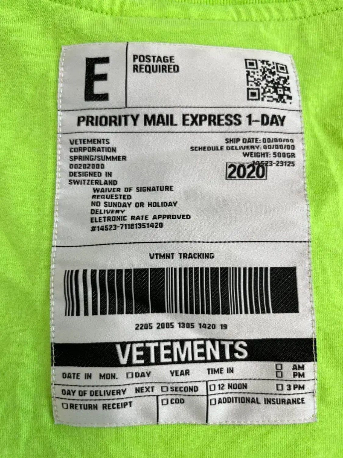 Vetements Vetements Priority Mail Express Postage Priority T-Shirt Size US M / EU 48-50 / 2 - 5 Thumbnail