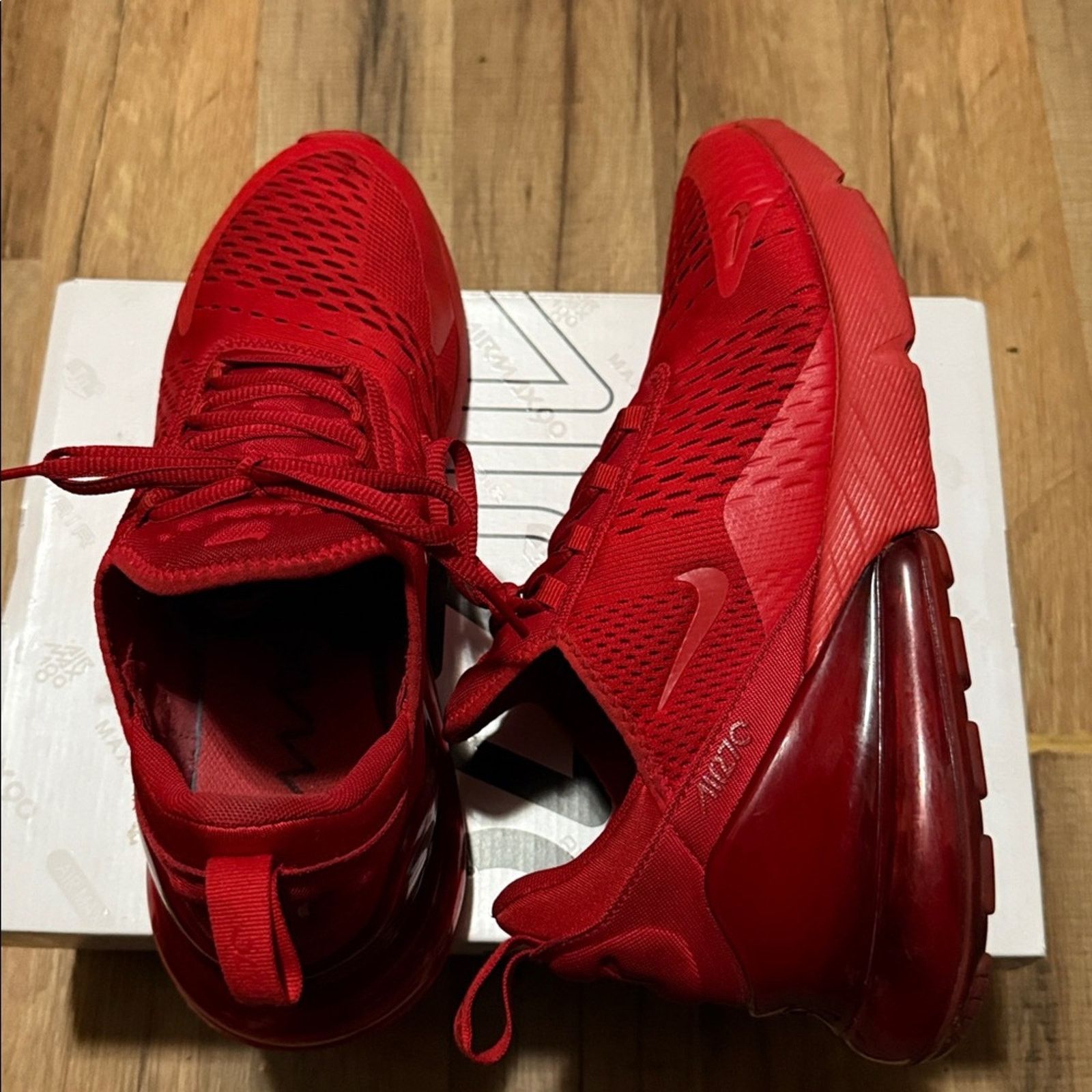 Nike Nike Air Max 270 Triple Red Size US 9.5 / EU 42-43 - 3 Thumbnail
