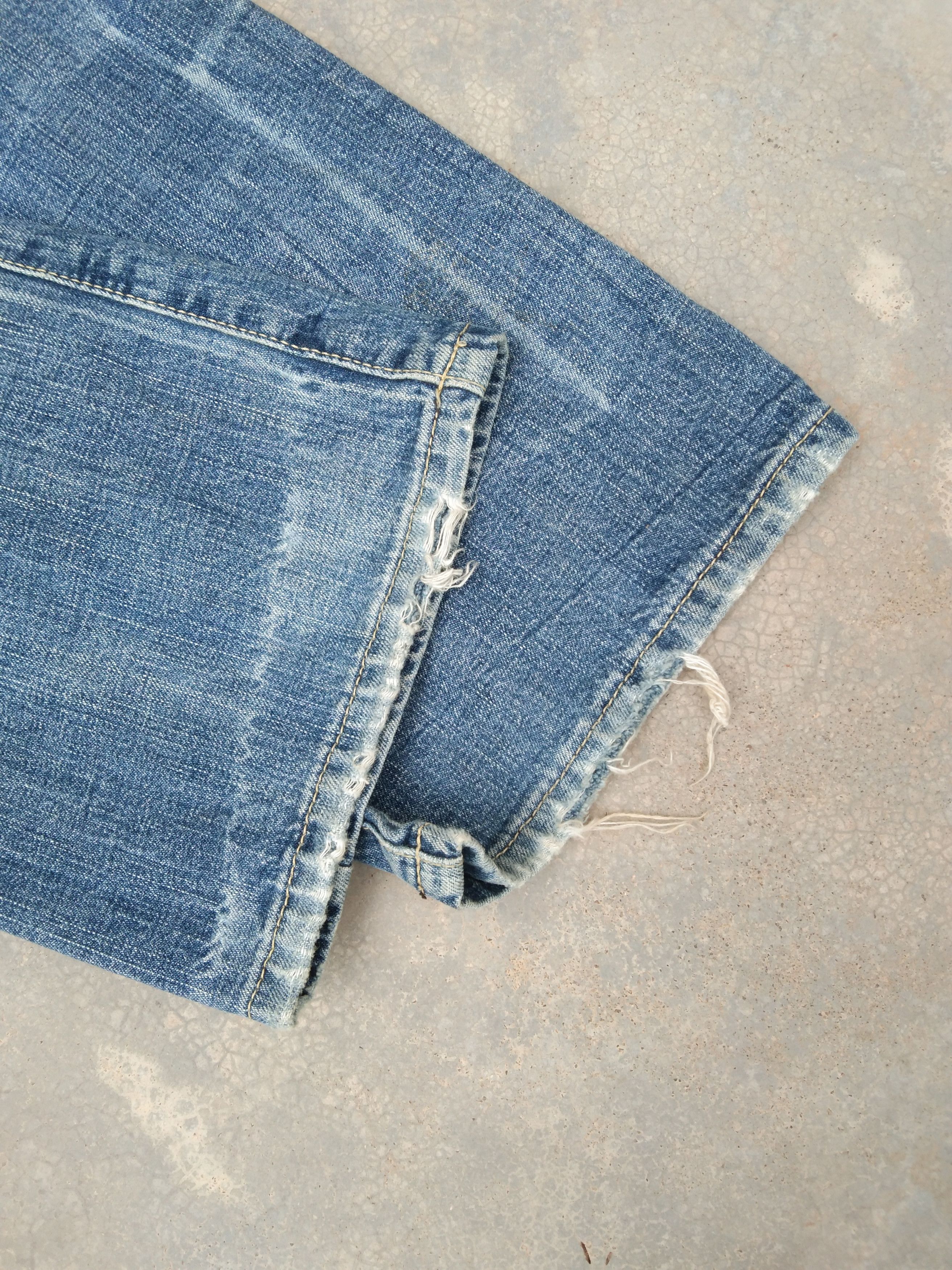 Giorgio Armani Vintage Giorgio Armani Boot Cut Jeans 28x33 Size US 28 / EU 44 - 5 Thumbnail