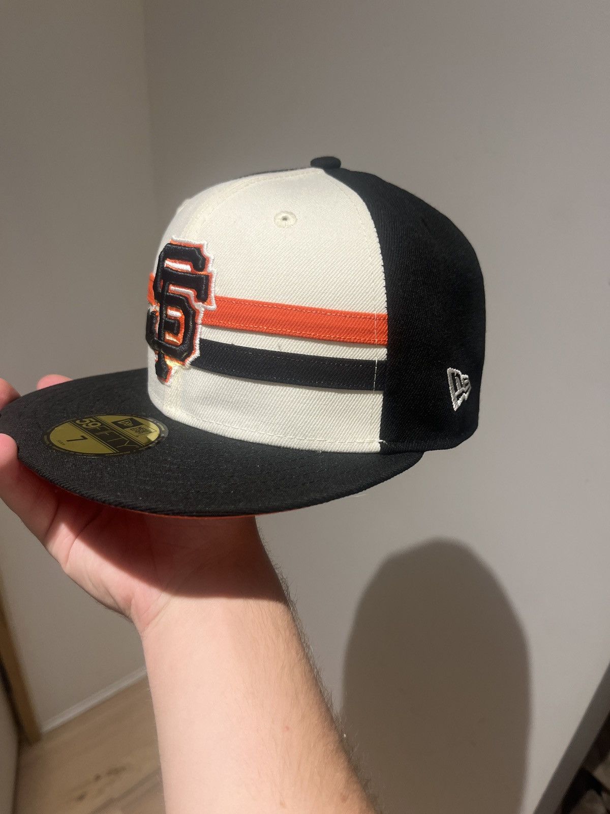 MLB × New Era SF Giants 59Fifty Size 7 With Patches Size ONE SIZE - 3 Thumbnail