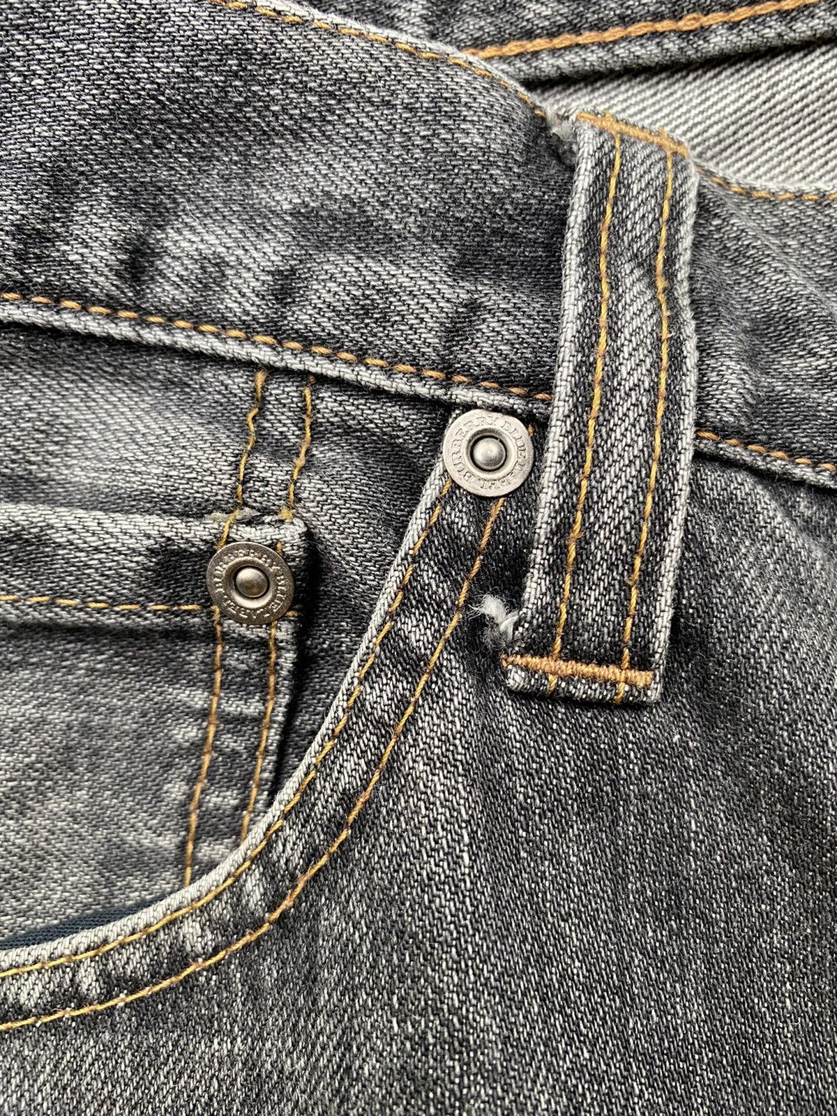 Burberry Burberry grey denim jeans Size US 32 / EU 48 - 9 Thumbnail