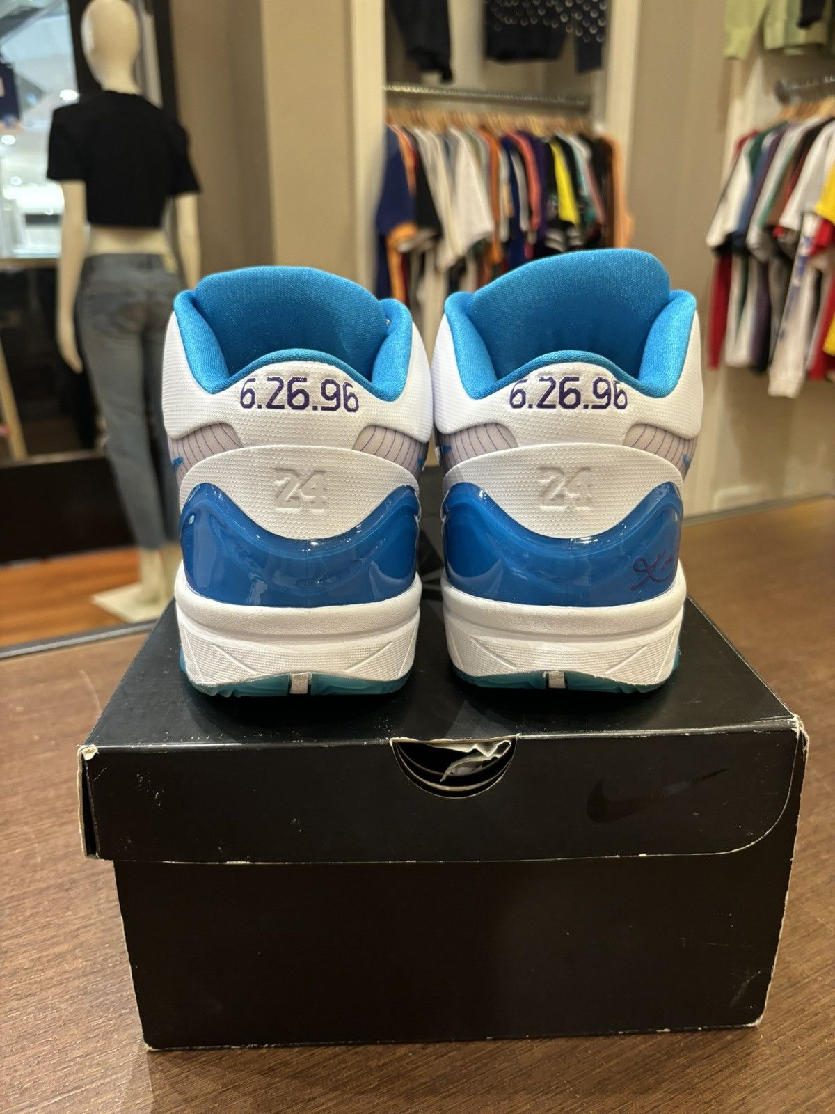 Nike Nike Kobe 4 Protro- Draft Day Hornets Size US 14 / EU 47 - 6 Thumbnail