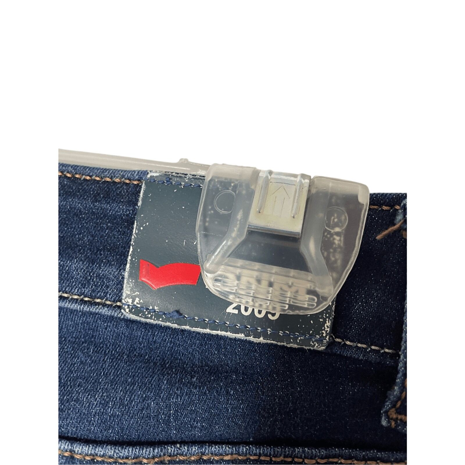 Levi's NWT Levis Denim 2009 Edition Mid Rise Skinny Jeans sz 26 Size 26" / US 2 / IT 38 - 5 Thumbnail
