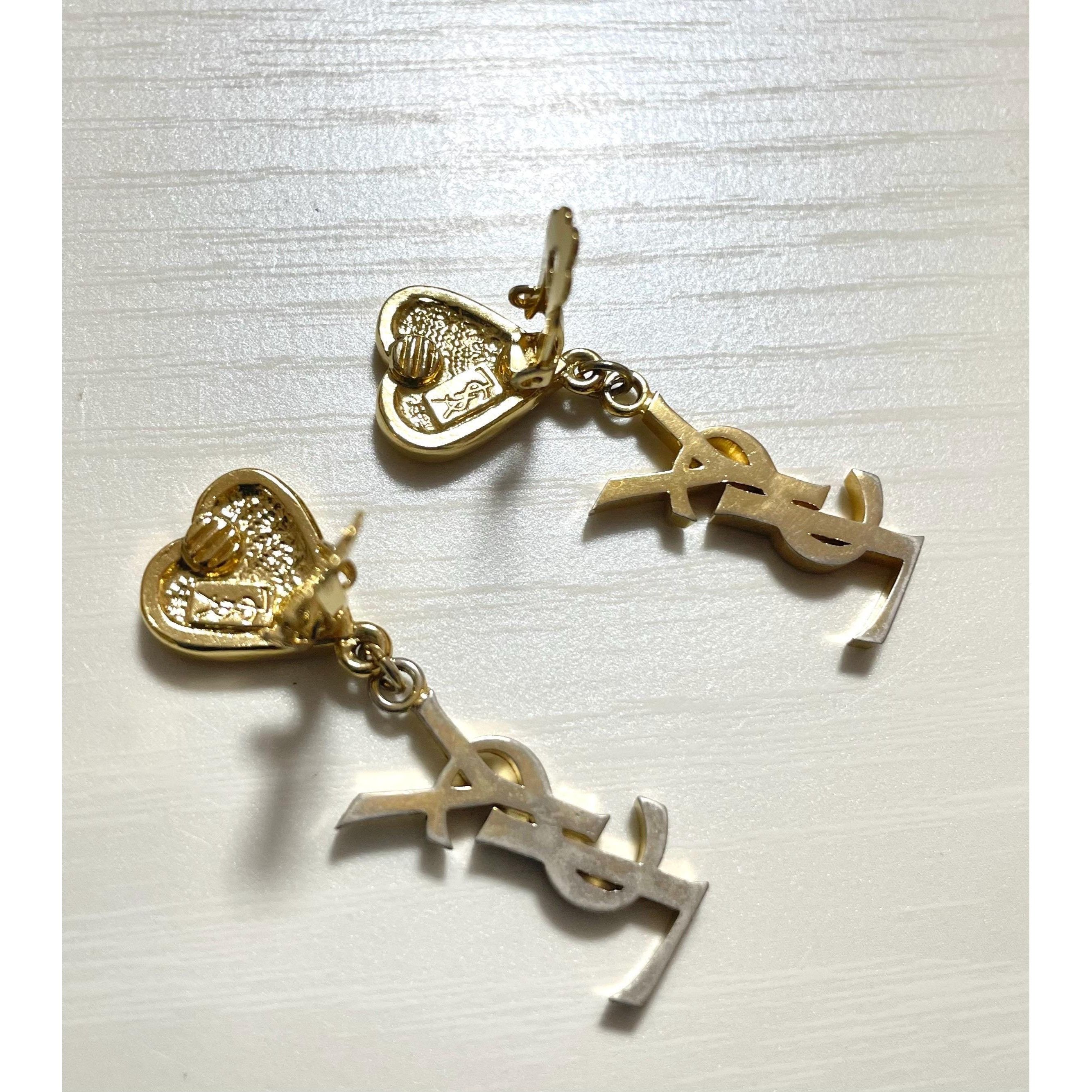 Yves Saint Laurent Vintage Yves Saint Laurent golden logo and heart earrings Size ONE SIZE - 8 Thumbnail