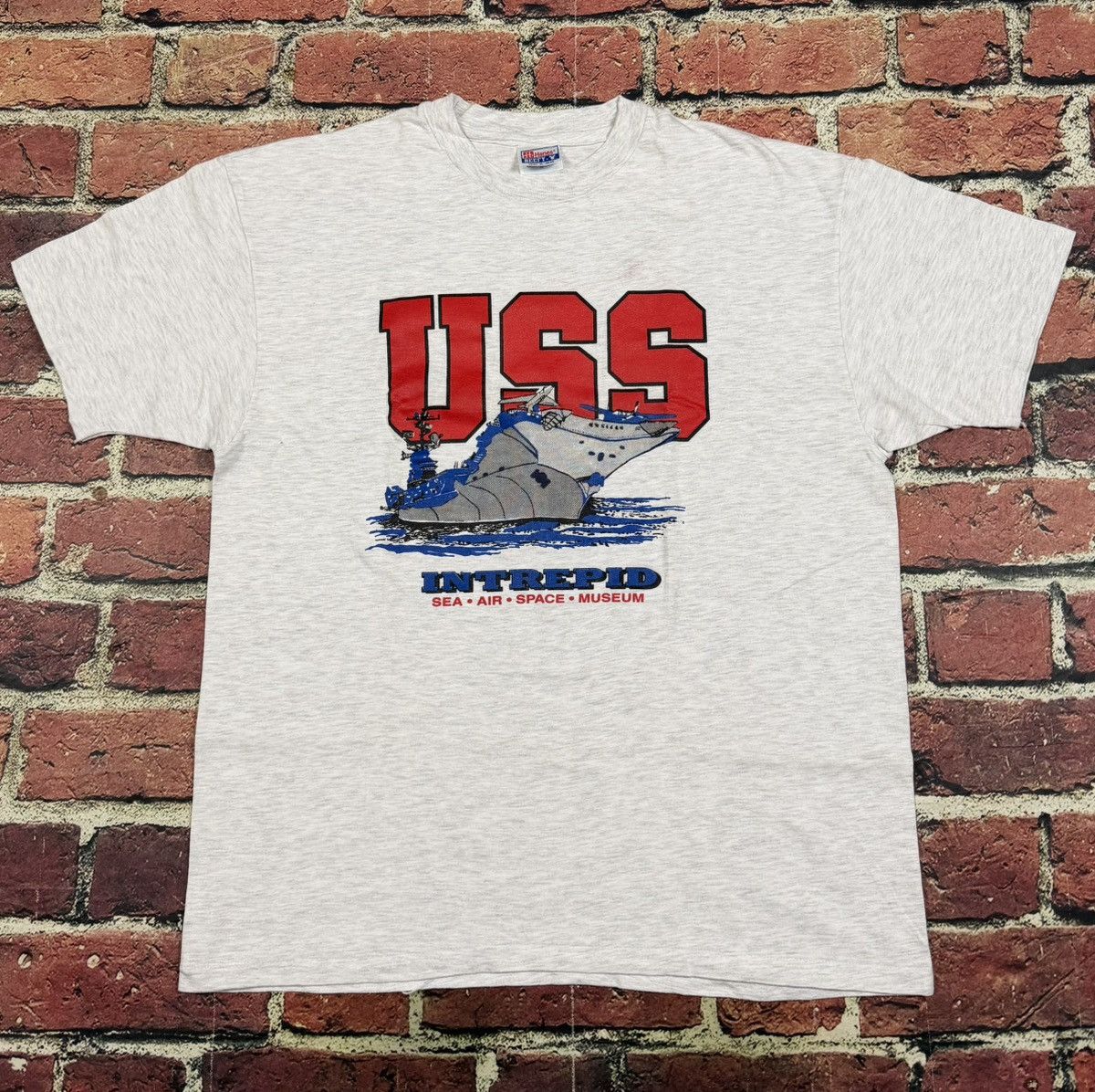 Hanes Vintage 90s USS Intrepid Sea Air Space Museum Tee US Navy Size US XL / EU 56 / 4 - 1 Thumbnail