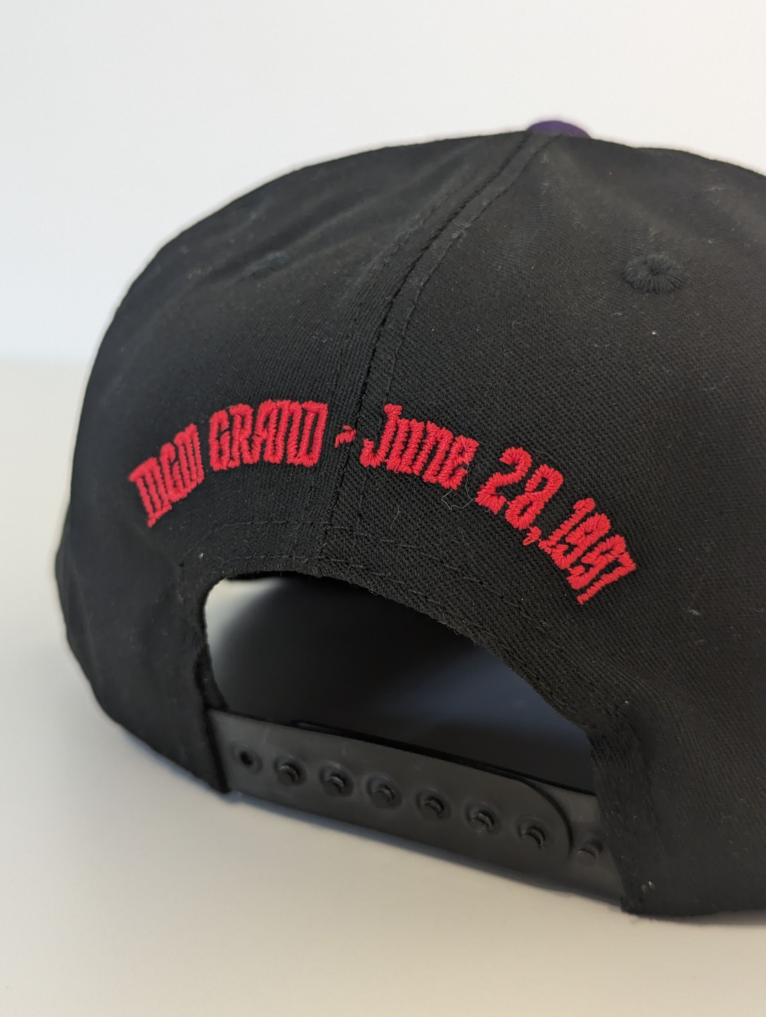 Vintage Vintage 1997 Holyfield Tyson 2 The Sound and the Fury Hat Size ONE SIZE - 6 Thumbnail