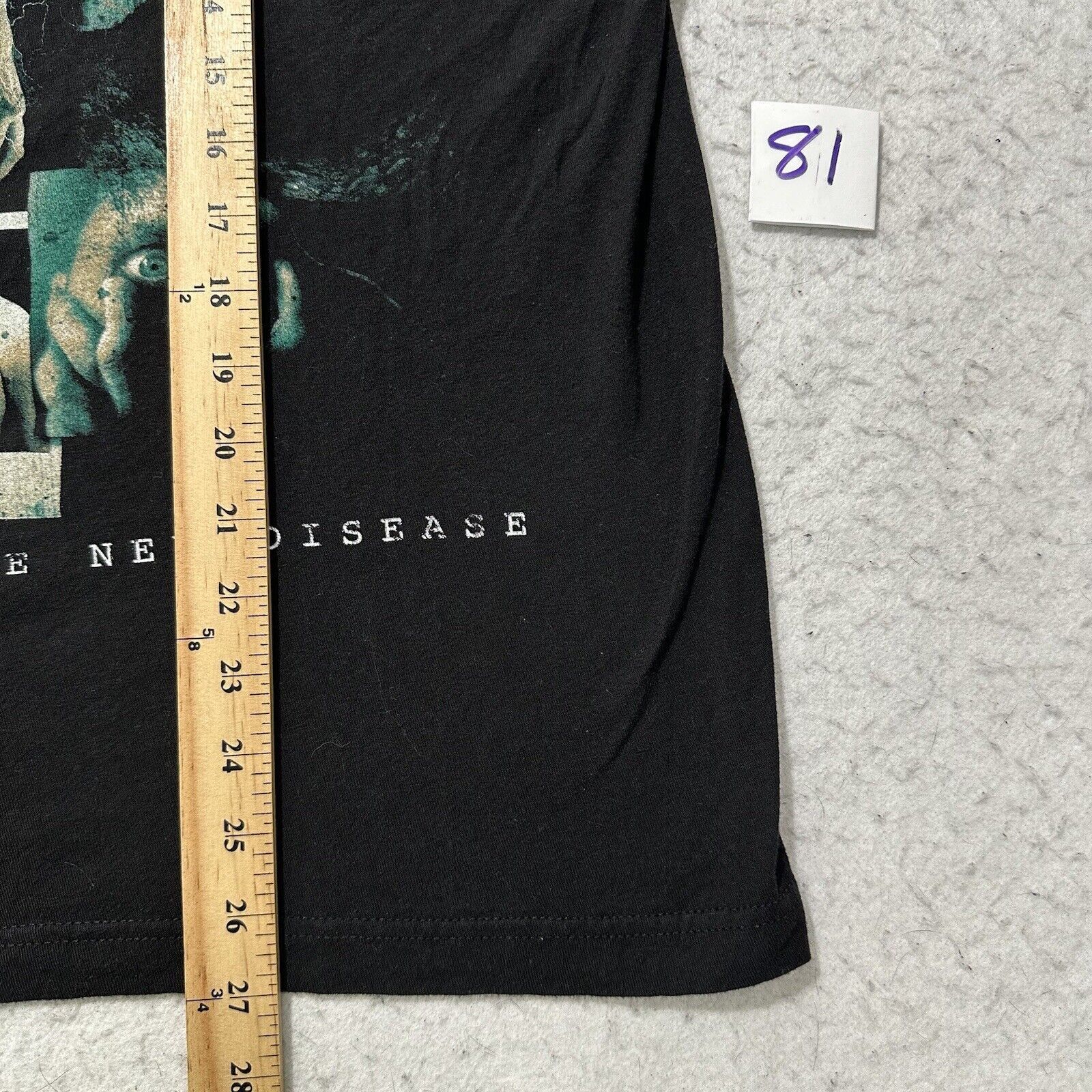 Tultex All That Remains 2019 Tour Medium Black Graphic Band T Shirt Size US M / EU 48-50 / 2 - 9 Thumbnail
