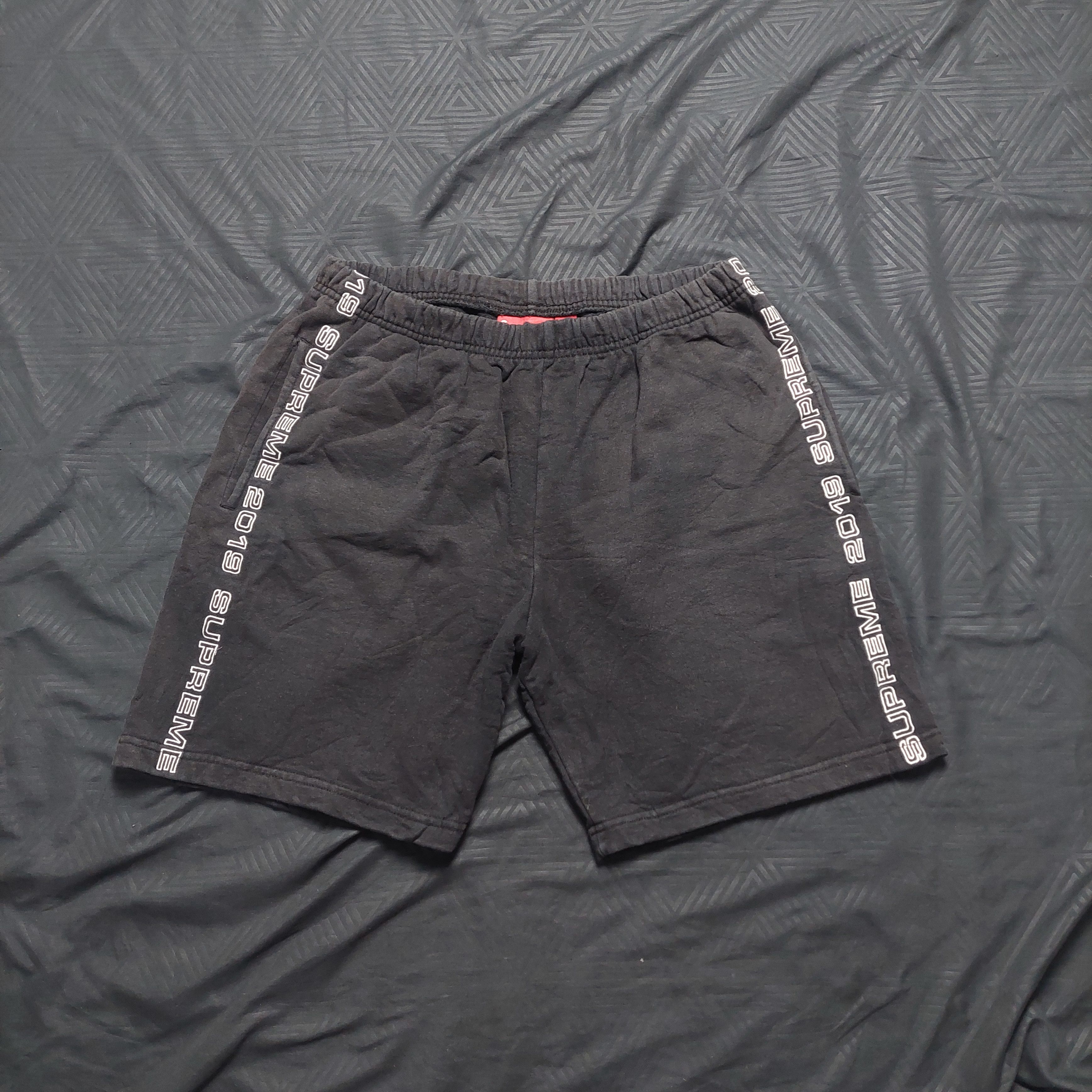 Supreme Supreme topline sweatshort ss19 Size US 30 / EU 46 - 1 Thumbnail