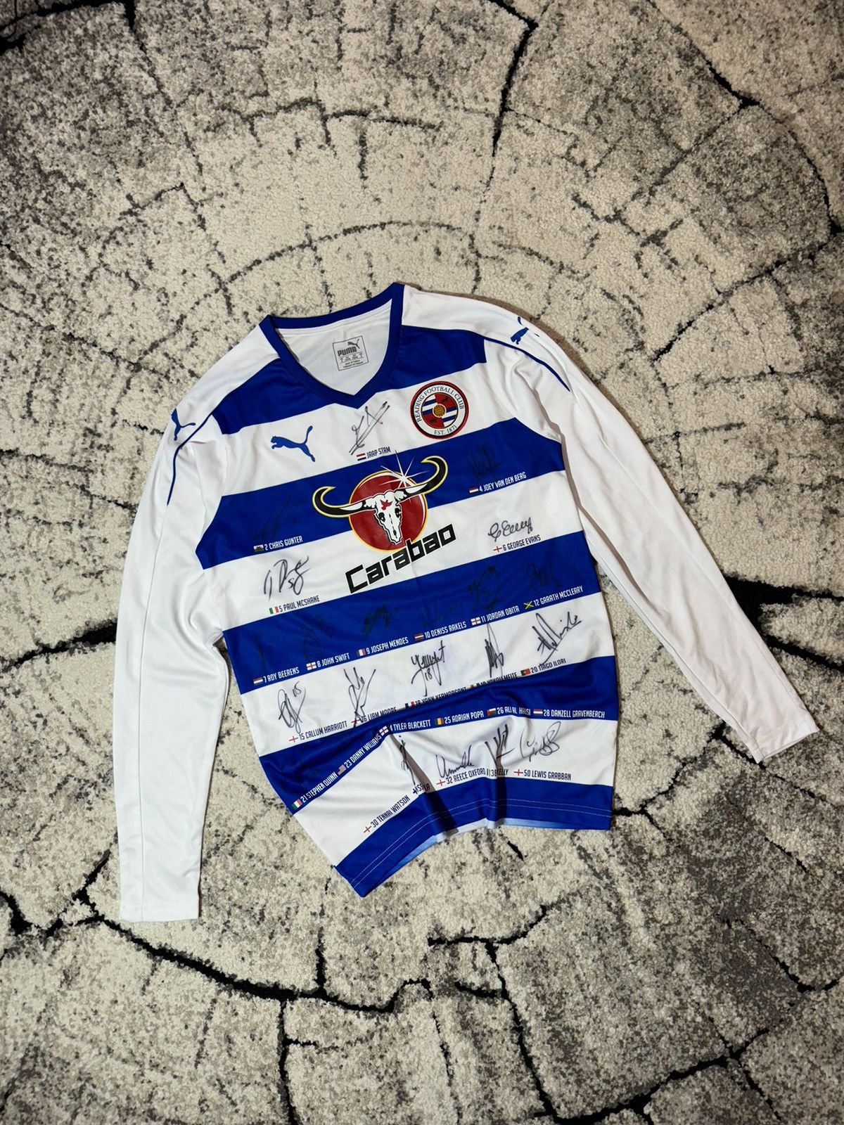 Puma × Vintage Reading 2016/17 Puma Jersey All Team Autographs Blokcore S Size US S / EU 44-46 / 1 - 1 Thumbnail