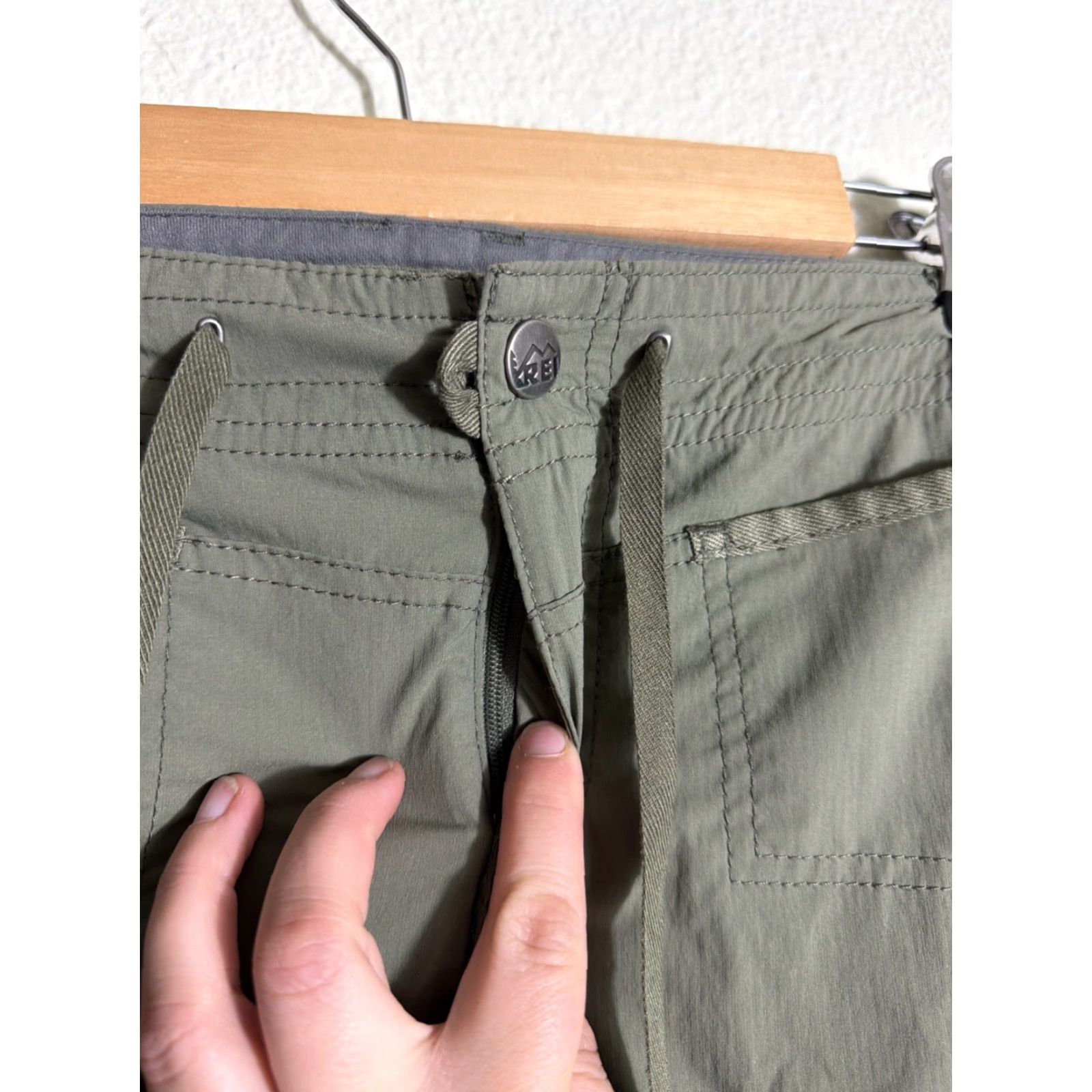 Vintage REI Women’s Size 8 Cargo Skirt Nylon Spandex Drawstring Army Green 31x17 Womens Size 30" / US 8 / IT 44 - 4 Thumbnail