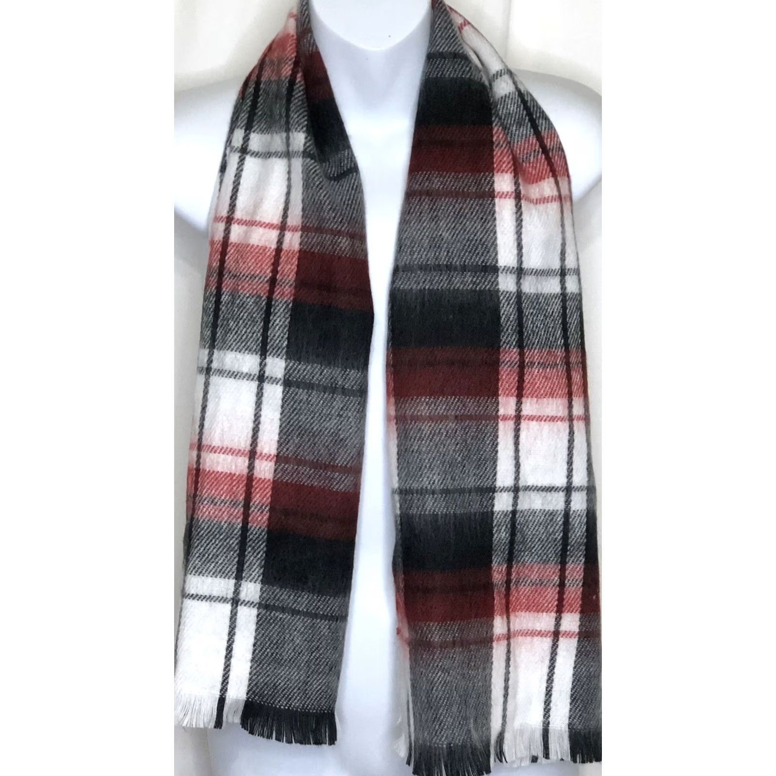Vintage VINTAGE Cashmere Feel Scarf w/ Fringe blk red Checkered Plaid woven boho Preppy Scarf Women Winter Fringe Plaid Cashmere Feel Size ONE SIZE - 4 Thumbnail