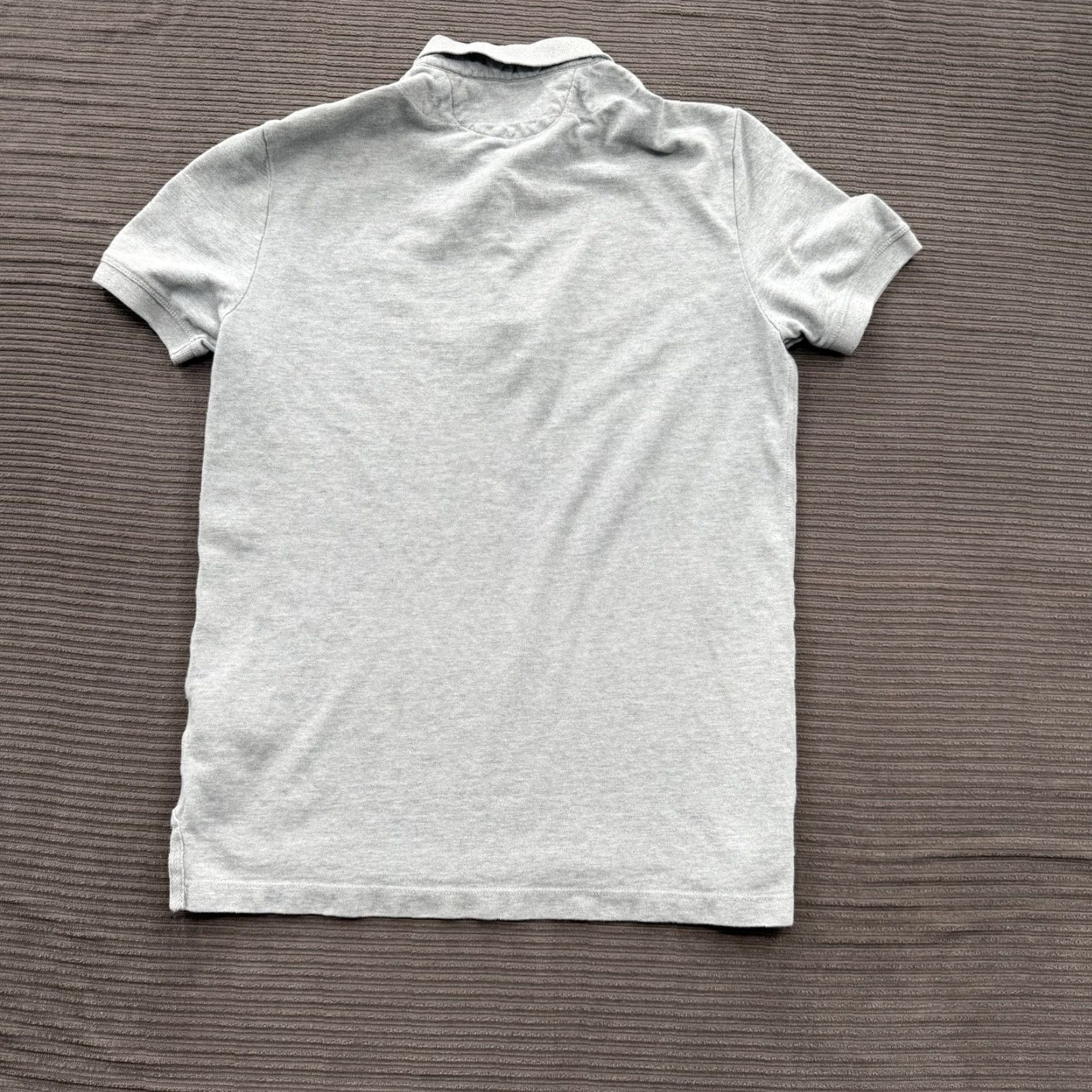 Allsaints VINTAGE is not applicable here. AllSaints Polo Shirt Men M Gray Solid Short Sleeve Button Collar Casual Golf Performance Size US M / EU 48-50 / 2 - 2 Thumbnail
