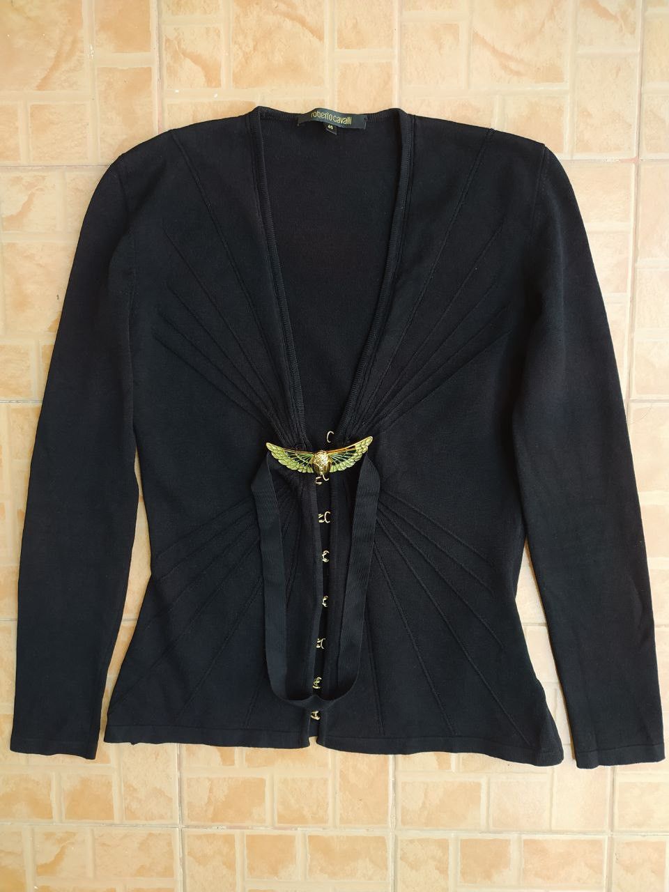 Roberto Cavalli ROBERTO CAVALLI BROOCH CARDIGAN SWEATER SIZE 40 Size S / US 4 / IT 40 - 1 Thumbnail