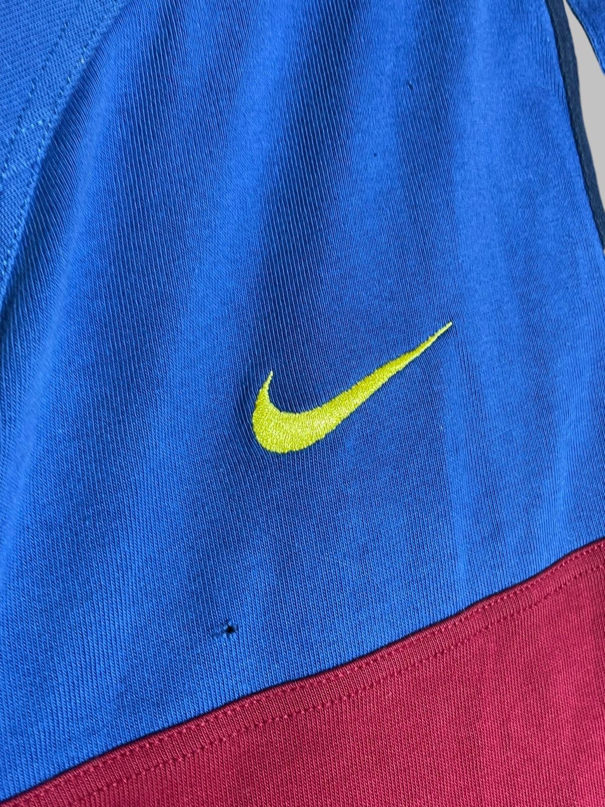 Nike × Vintage FC Barcelona Vintage Nike Swoosh 90’s Y2K Hype Long Sleeve Size US XL / EU 56 / 4 - 5 Thumbnail