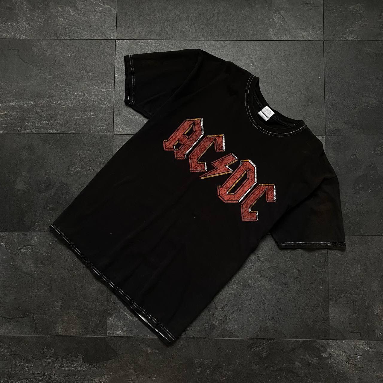 AC/DC × Vintage Faded rare big logo AC/DC tee shirt Size US L / EU 52-54 / 3 - 1 Thumbnail