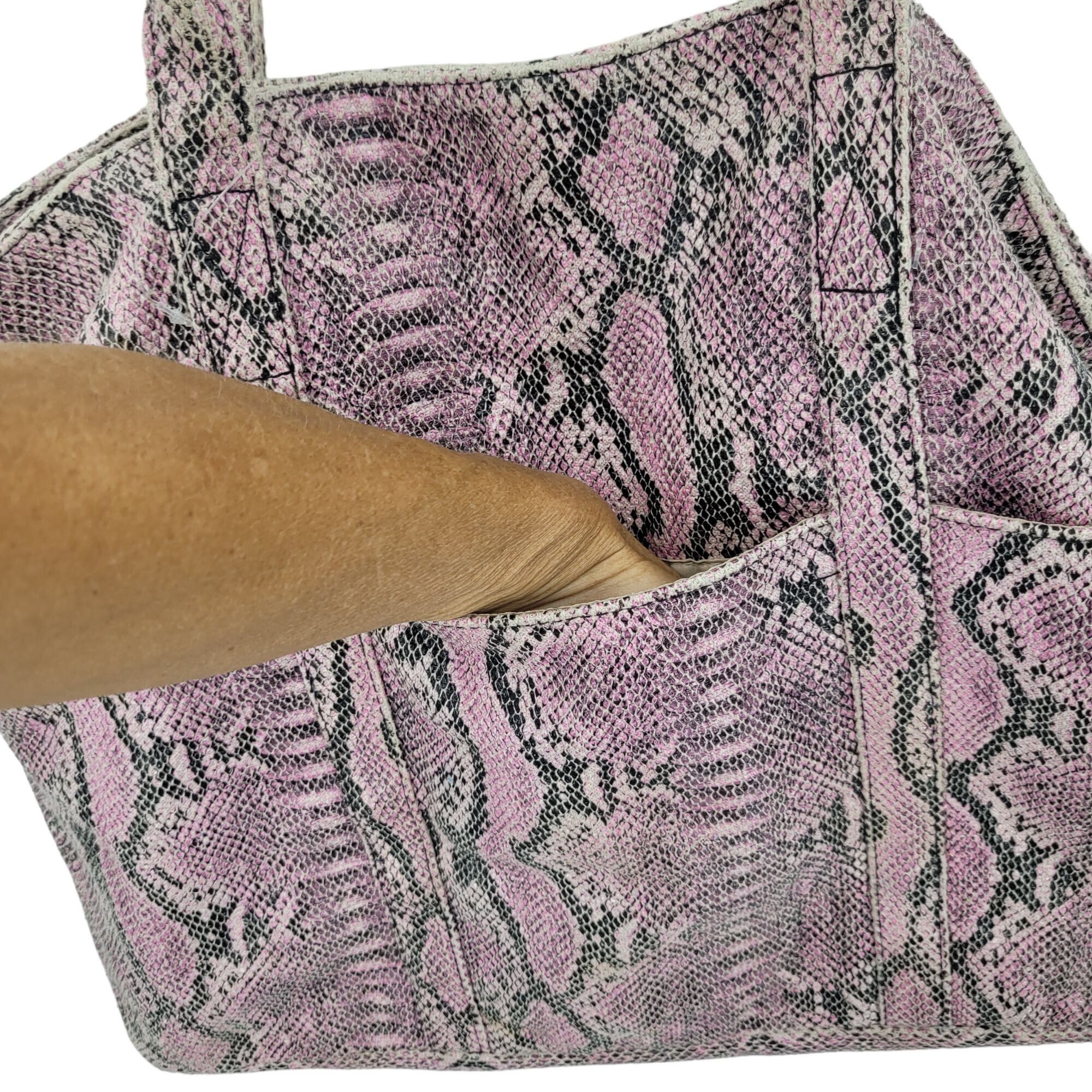 Designer BCBG Max Azria Pink Black Snake Print Vegan Tote Overnight B Size ONE SIZE - 7 Thumbnail