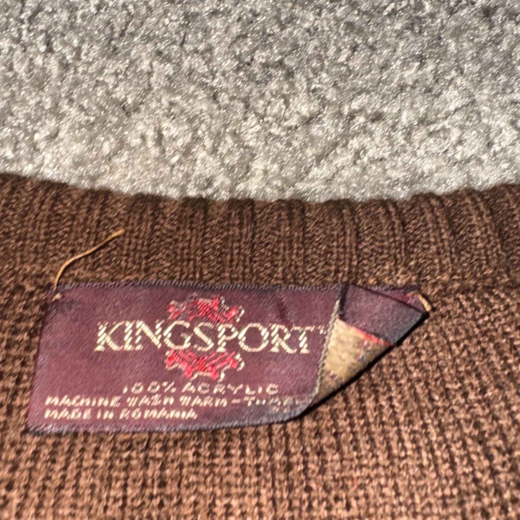 Vintage VINTAGE Kingsport Brown Acrylic Knit Sweater Vest Large Size US L / EU 52-54 / 3 - 4 Thumbnail
