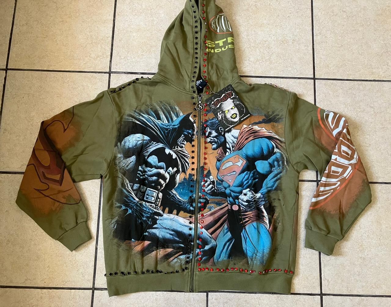 Other STRAY Find Unexpected hoodie batman and superman Size US L / EU 52-54 / 3 - 1 Thumbnail