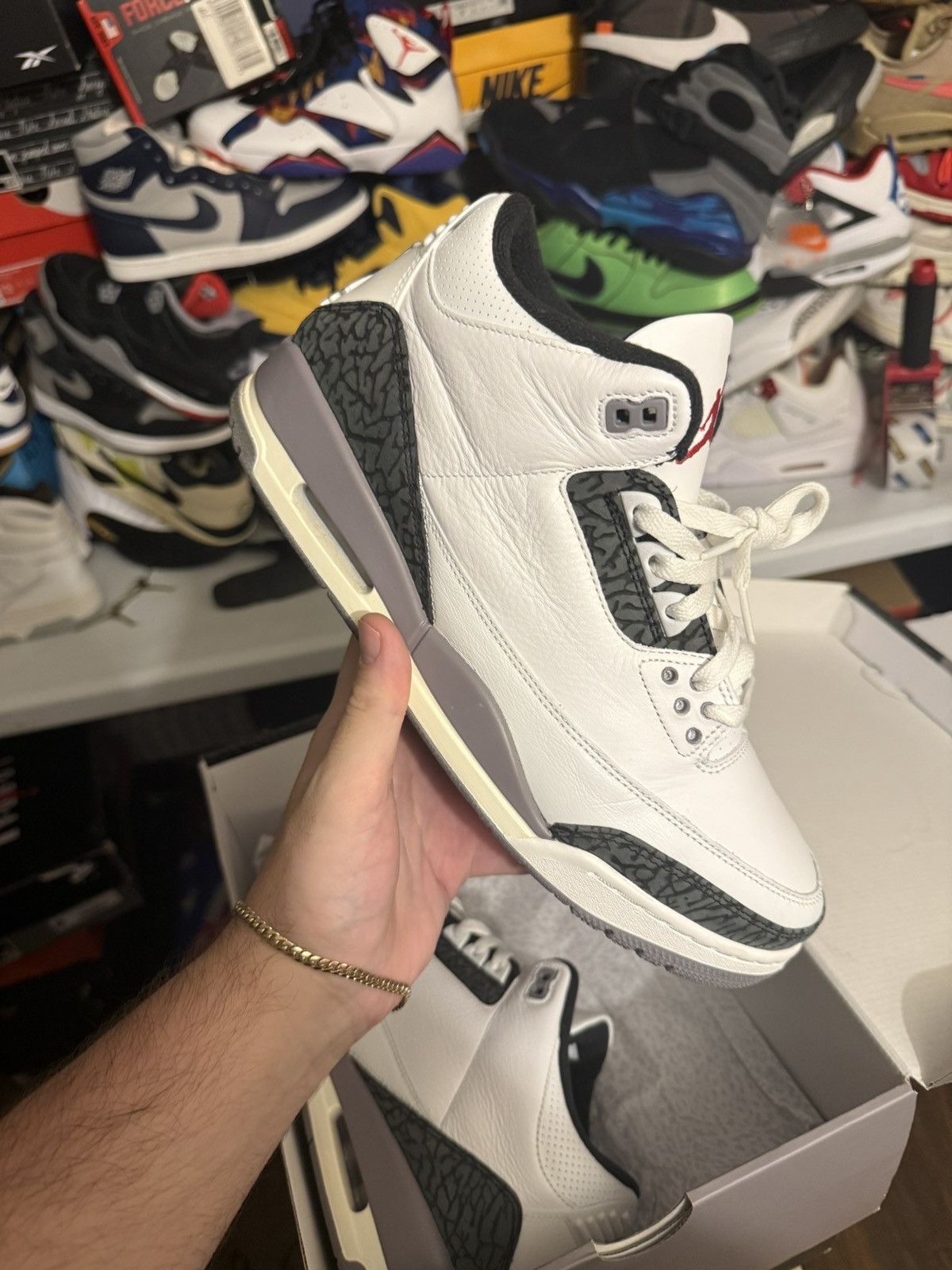 Jordan Brand Jordan retro 3 cement grey sz 11.5 Size US 11.5 / EU 44-45 - 1 Thumbnail