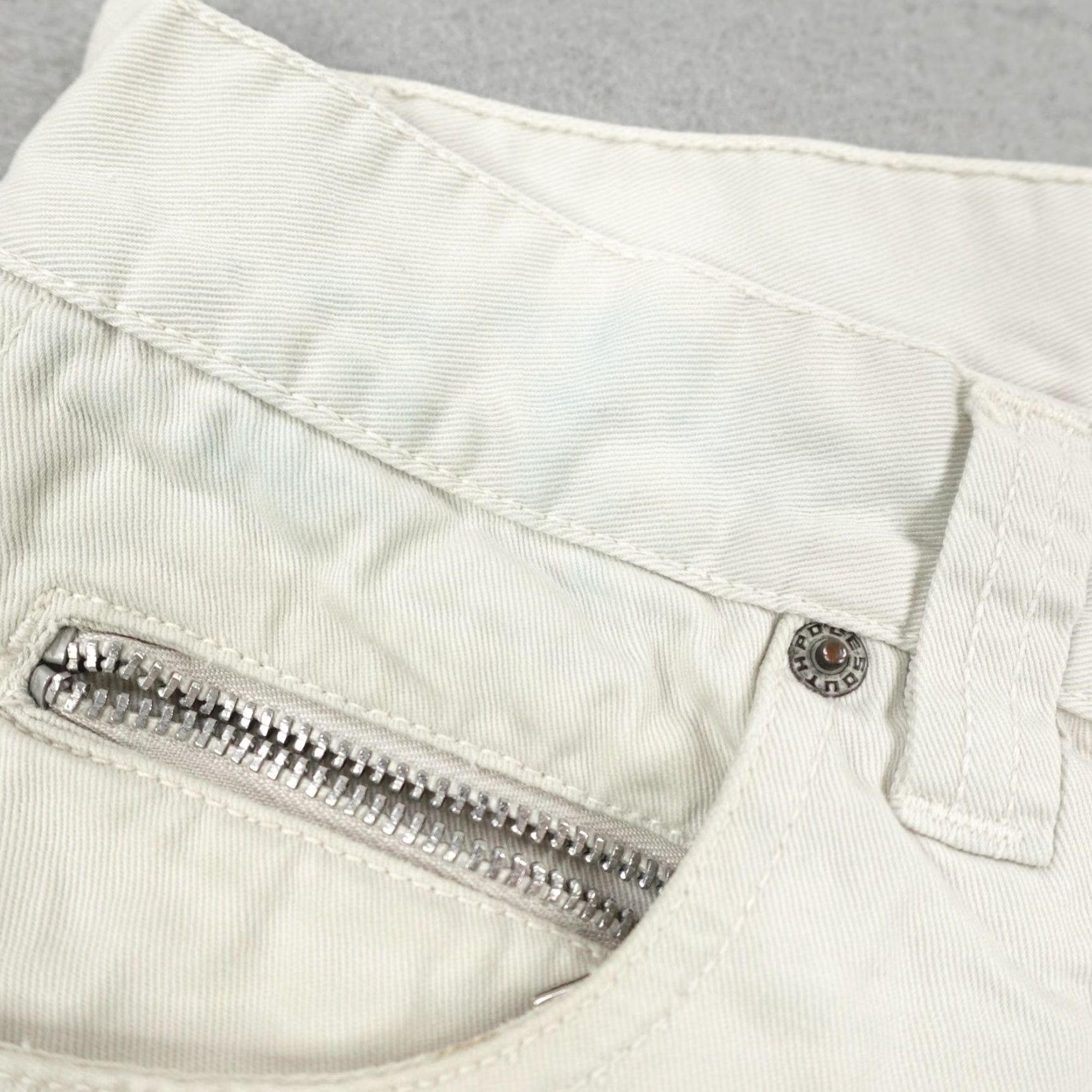 Southpole VINTAGE Southpole Shorts Men 32 Light Beige Cargo Baggy Loose Skater Hip Hop Y2K Mens hard to tract? Size US 32 / EU 48 - 3 Thumbnail